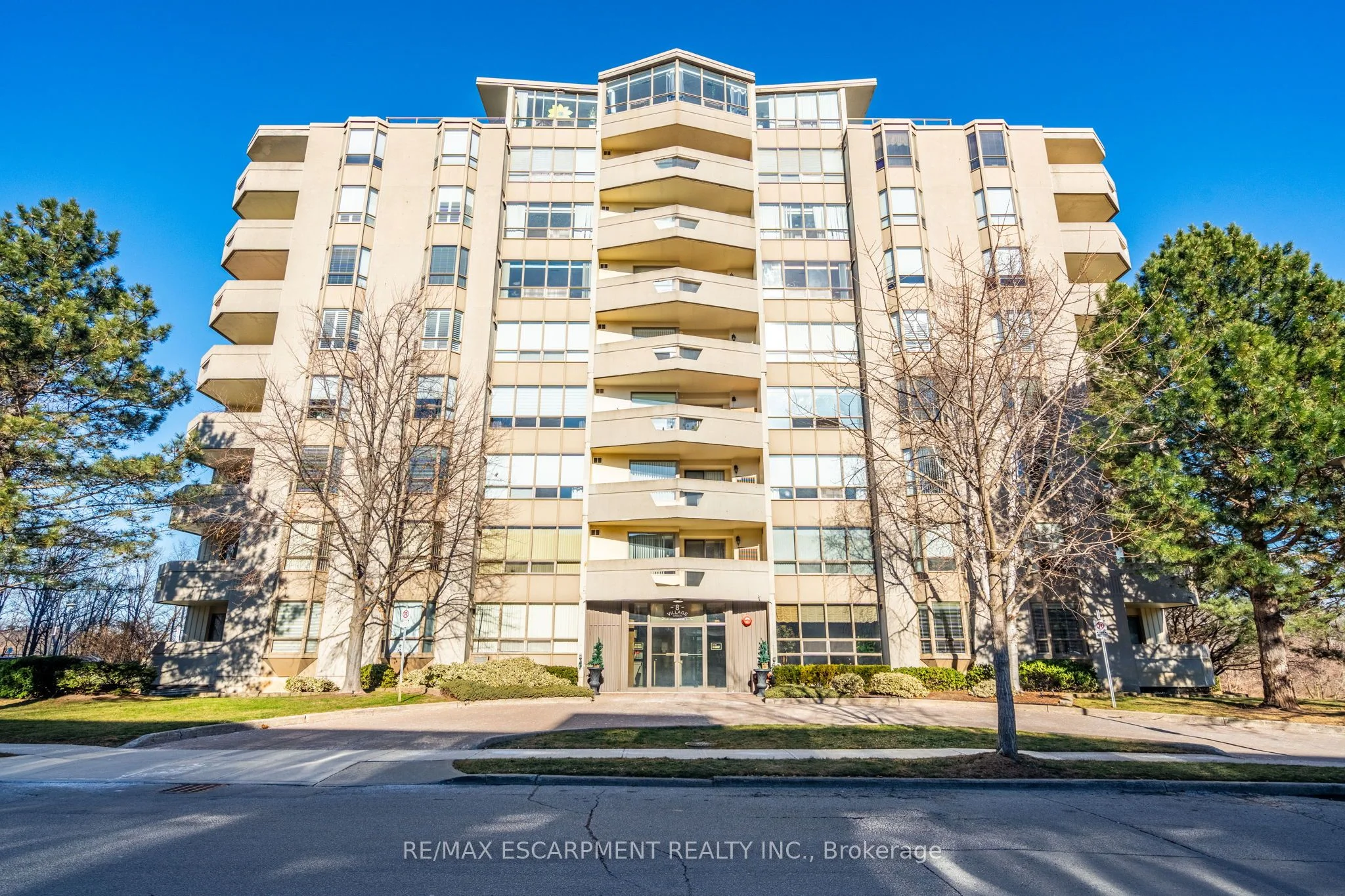 Condo Apartment in Hamilton