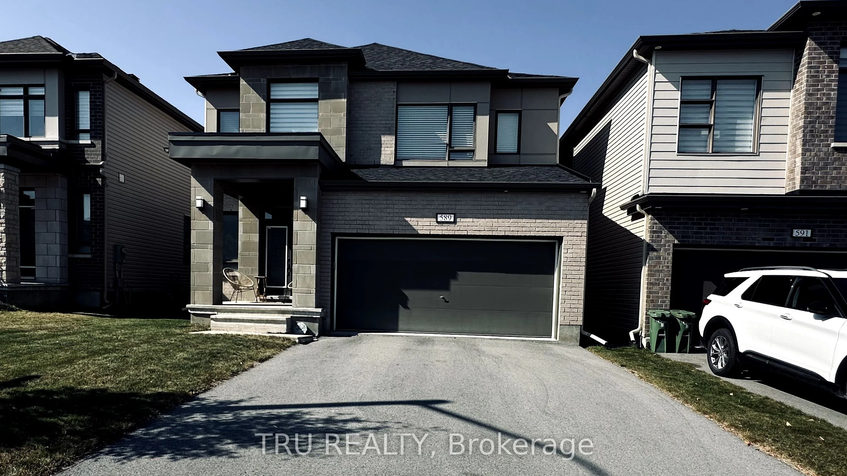 589 Parade Drive, Stittsville - Munster - Richmond, On K2s 0y3