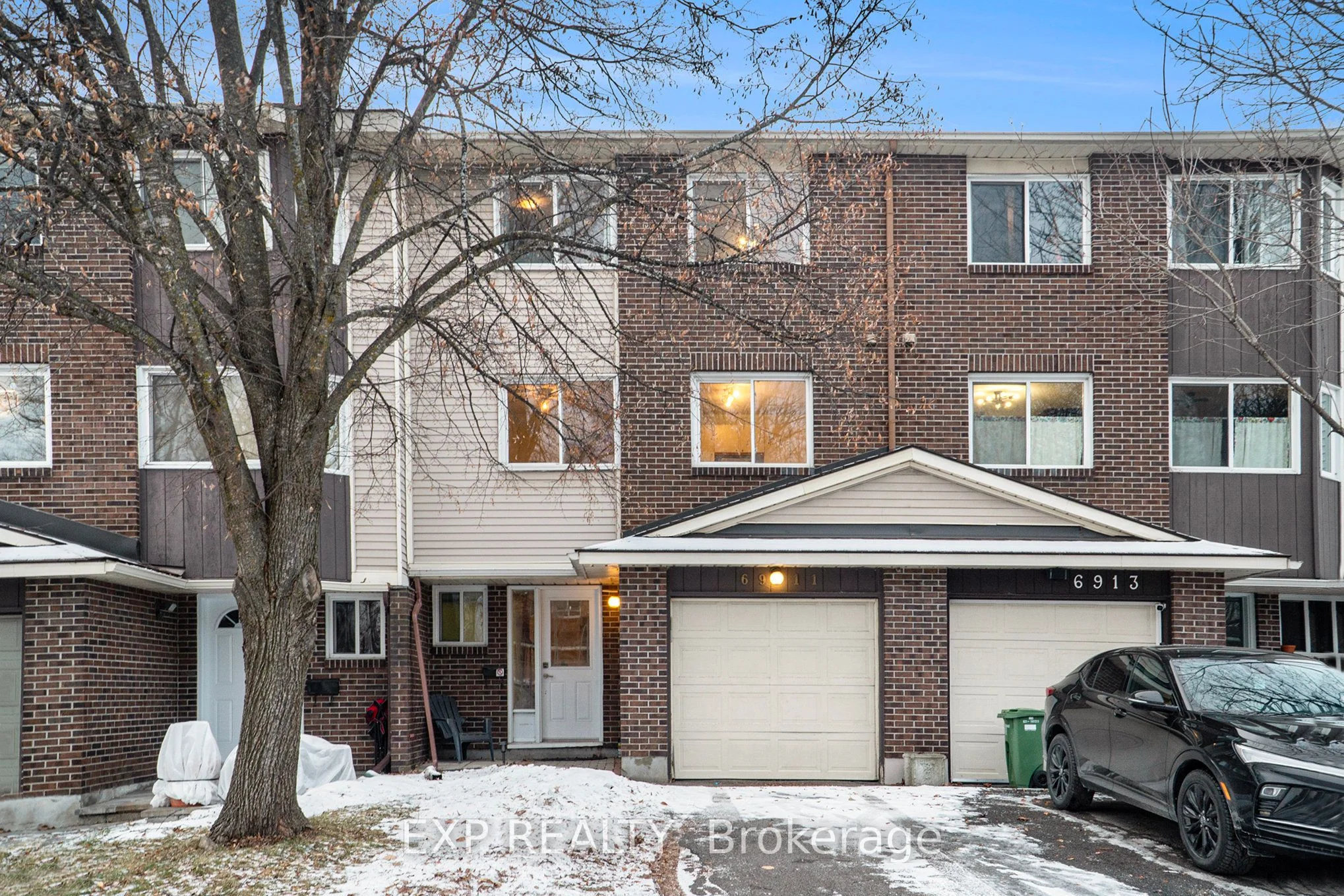 Condo Townhouse in Orleans - Convent Glen and Area