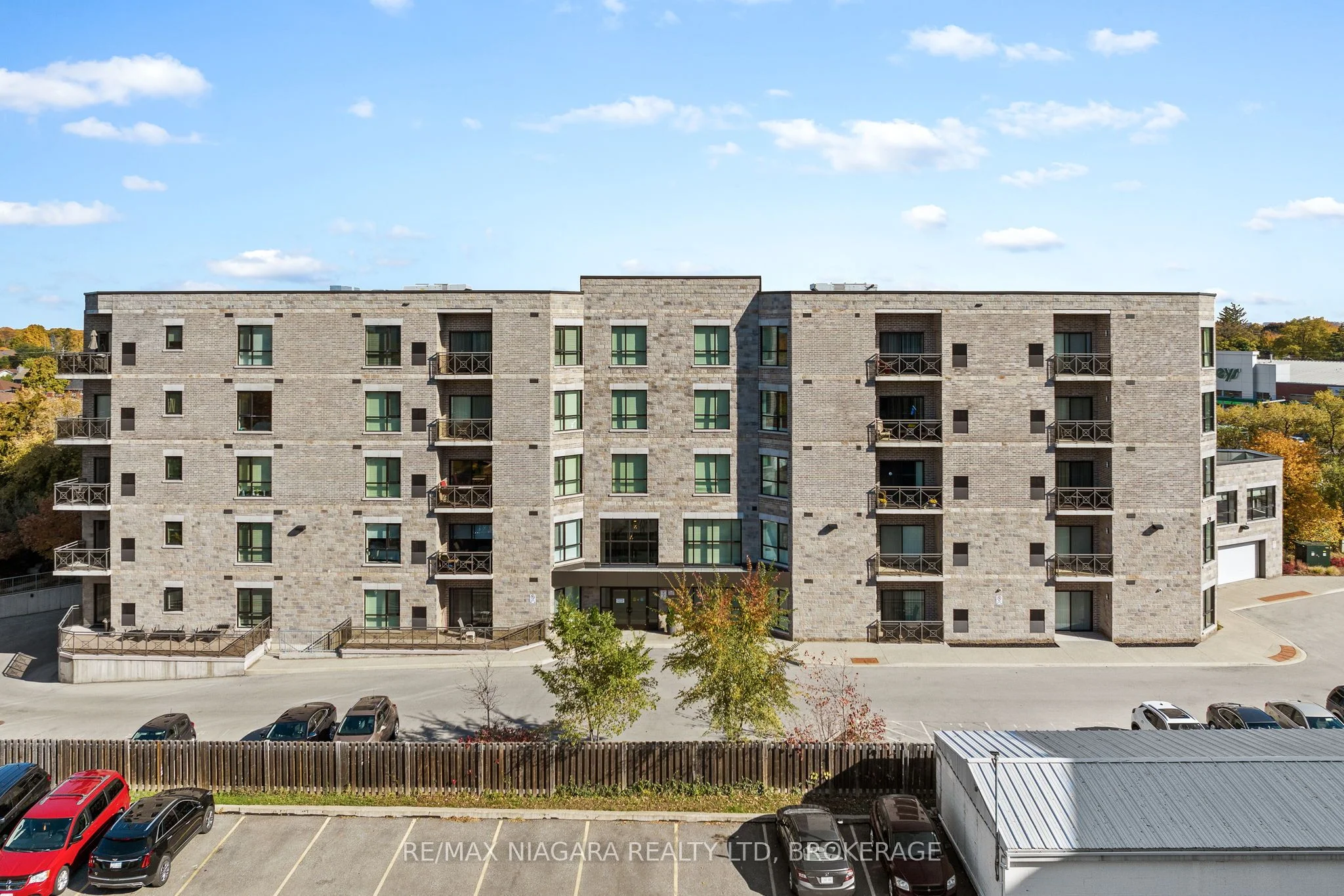Condo Apartment in St. Catharines