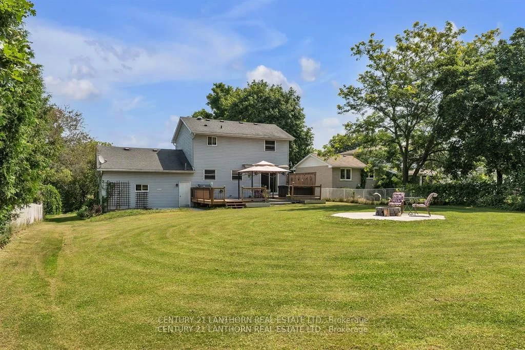 12 MCCABE Street, Greater Napanee, ON K7R 3P6