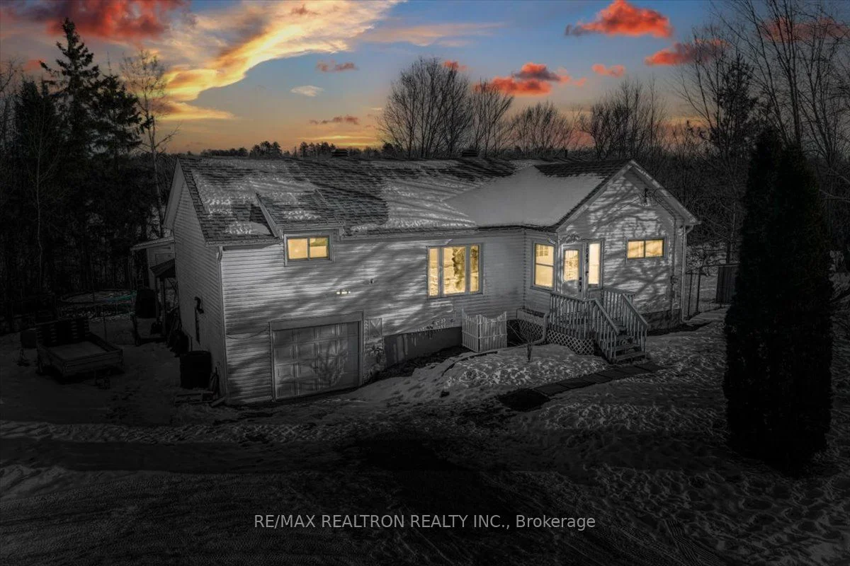 Detached in Sudbury Remote Area