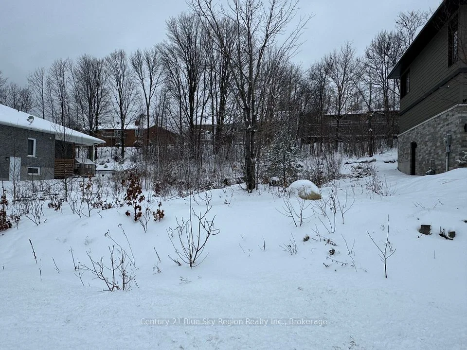 442 SURREY Drive, North Bay, ON P1C 1E1