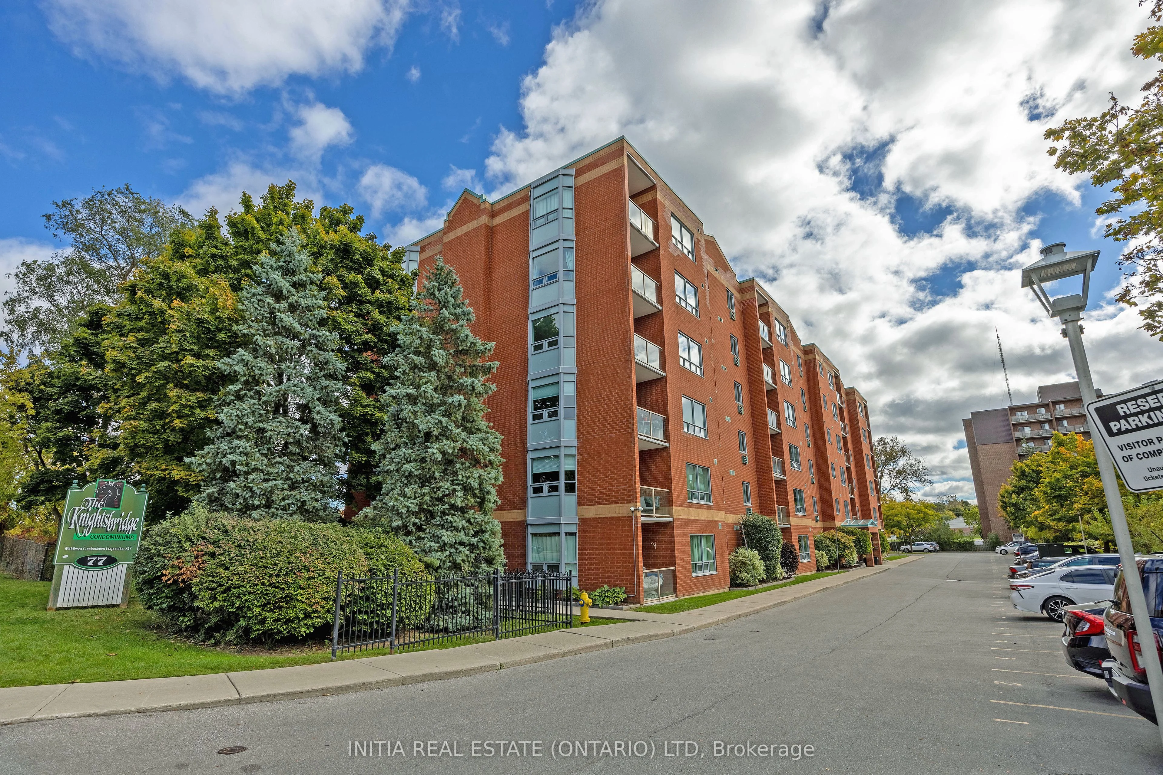 77 Baseline Road W 104, London South, On N6j 1v5