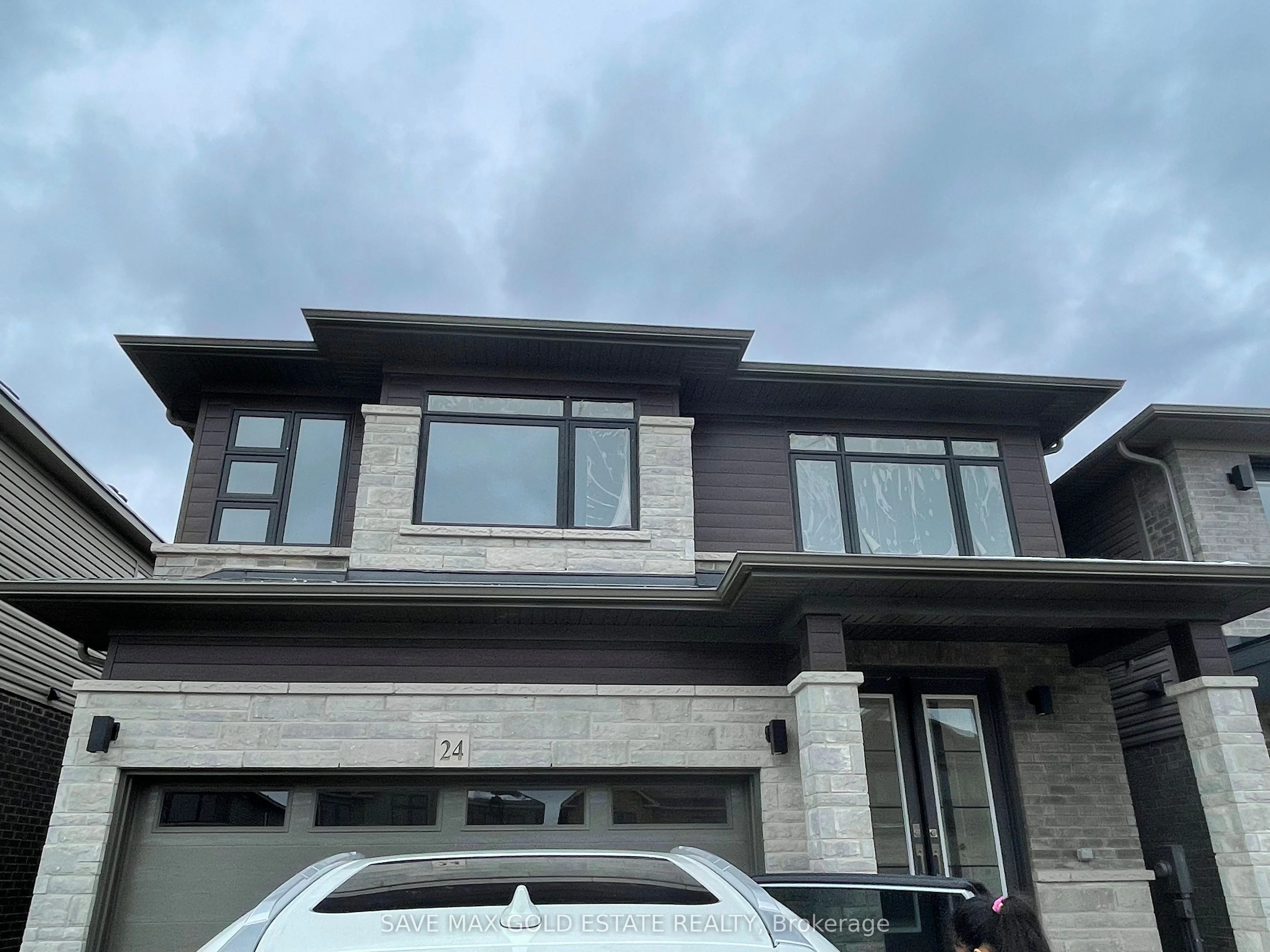 24 Ladd Avenue, Brantford, On N3t 0t4