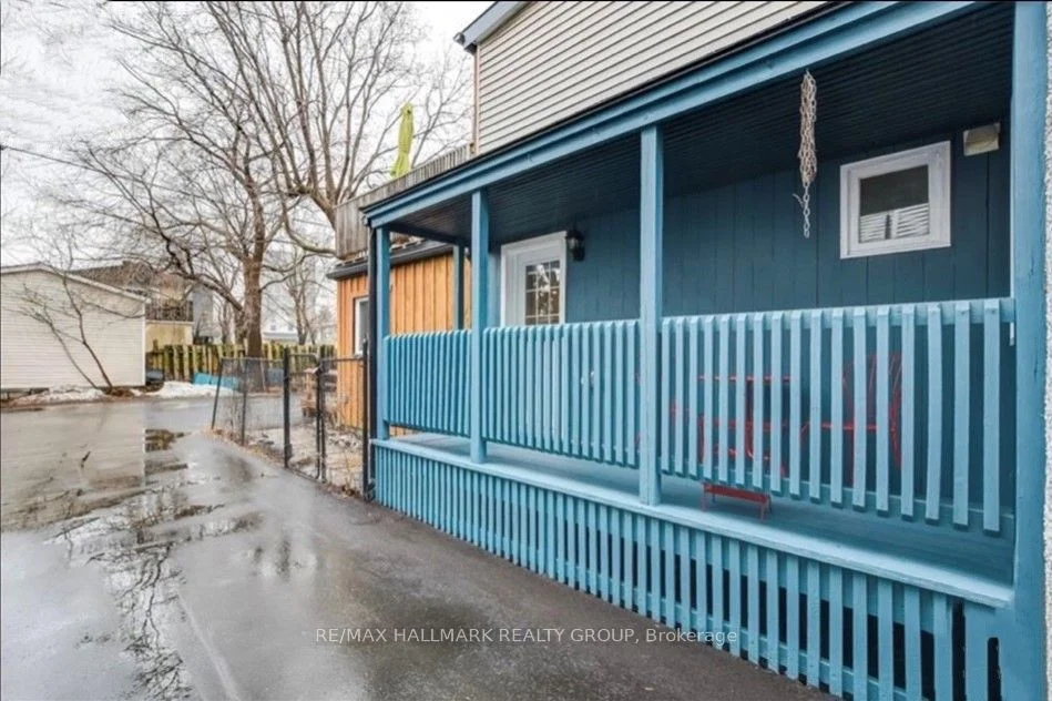 40 Stirling Avenue, West Centre Town, On K1y 1r1