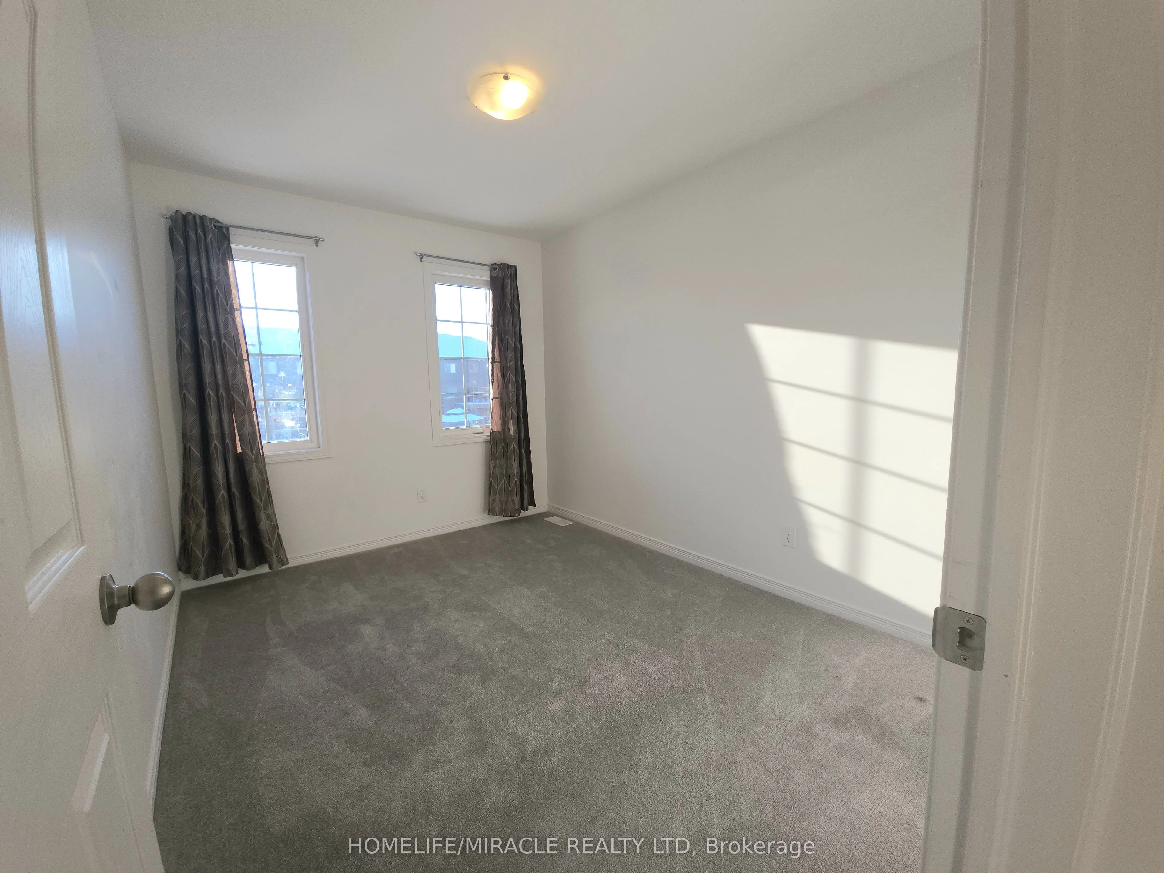 32 West Mill Street, North Dumfries, ON N0B 1E0