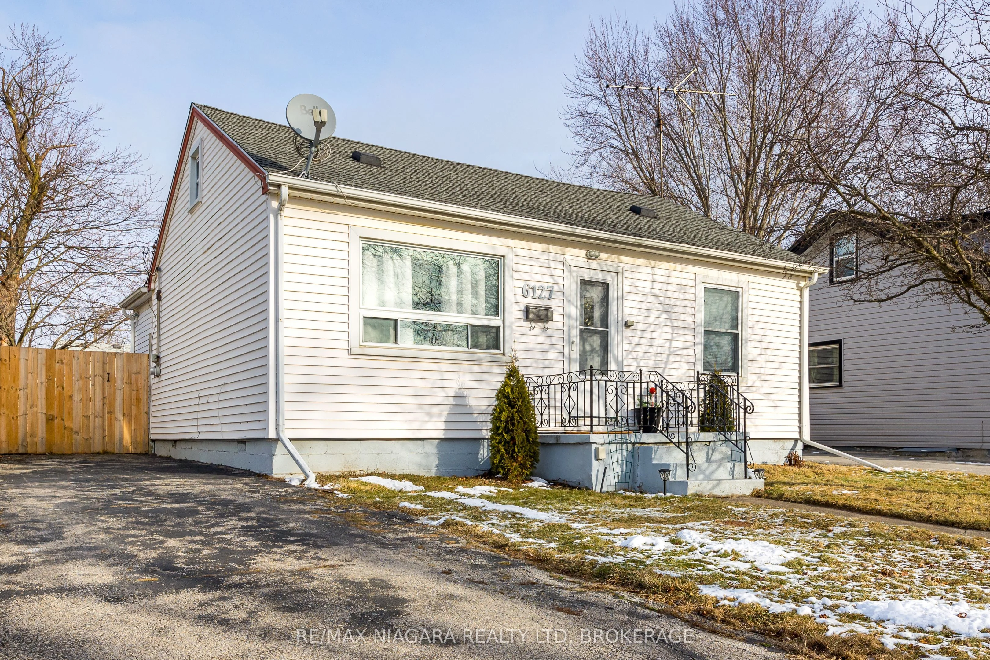 6127 Skinner Street, Niagara Falls, On L2g 2y4
