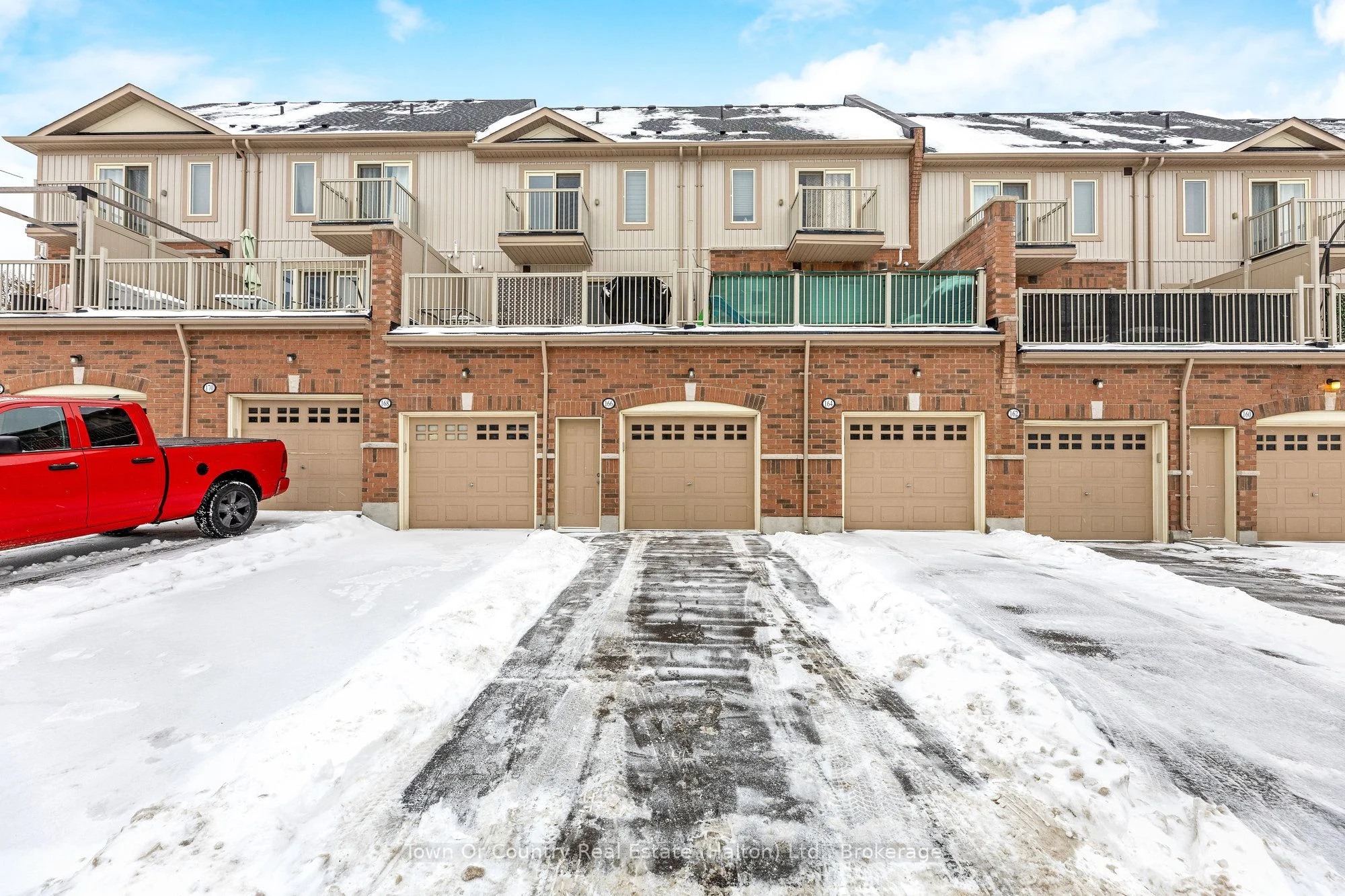 Condo Townhouse in Guelph