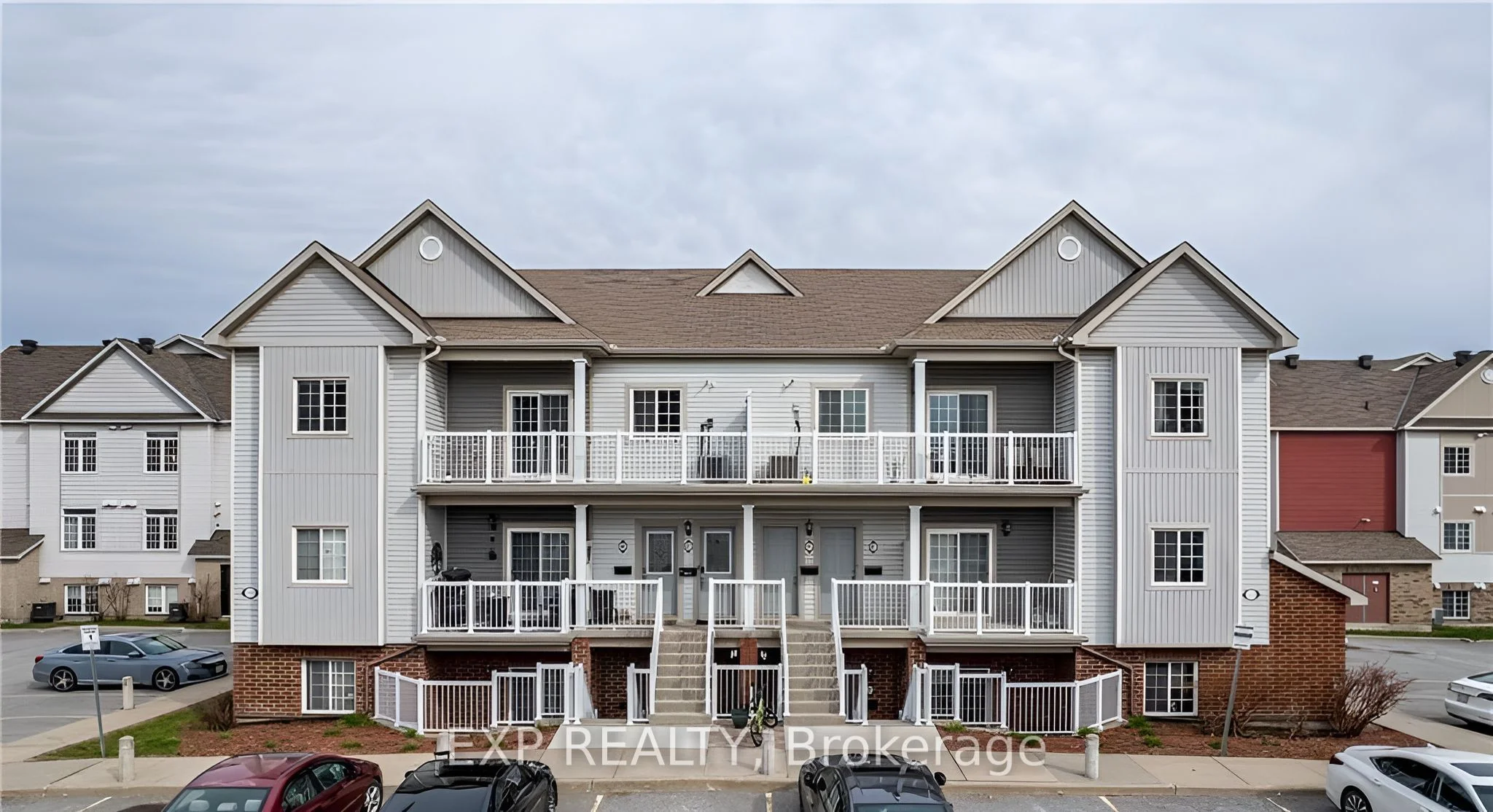 Condo Apartment in Kanata