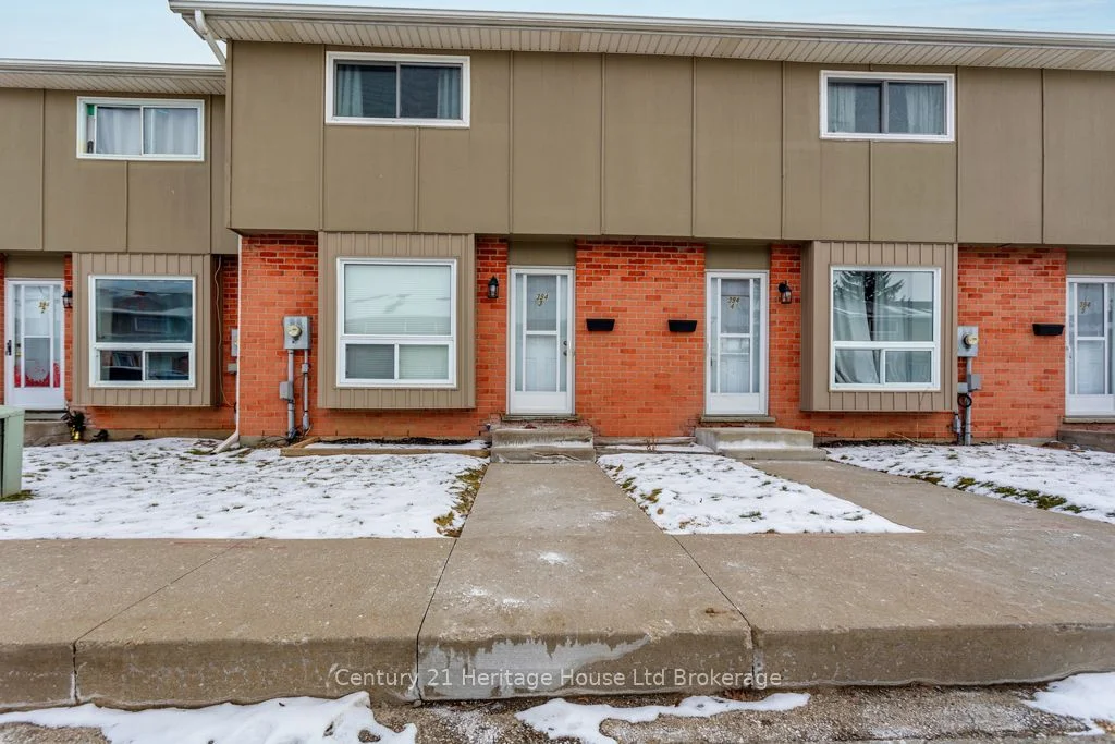 Condo Townhouse in Woodstock