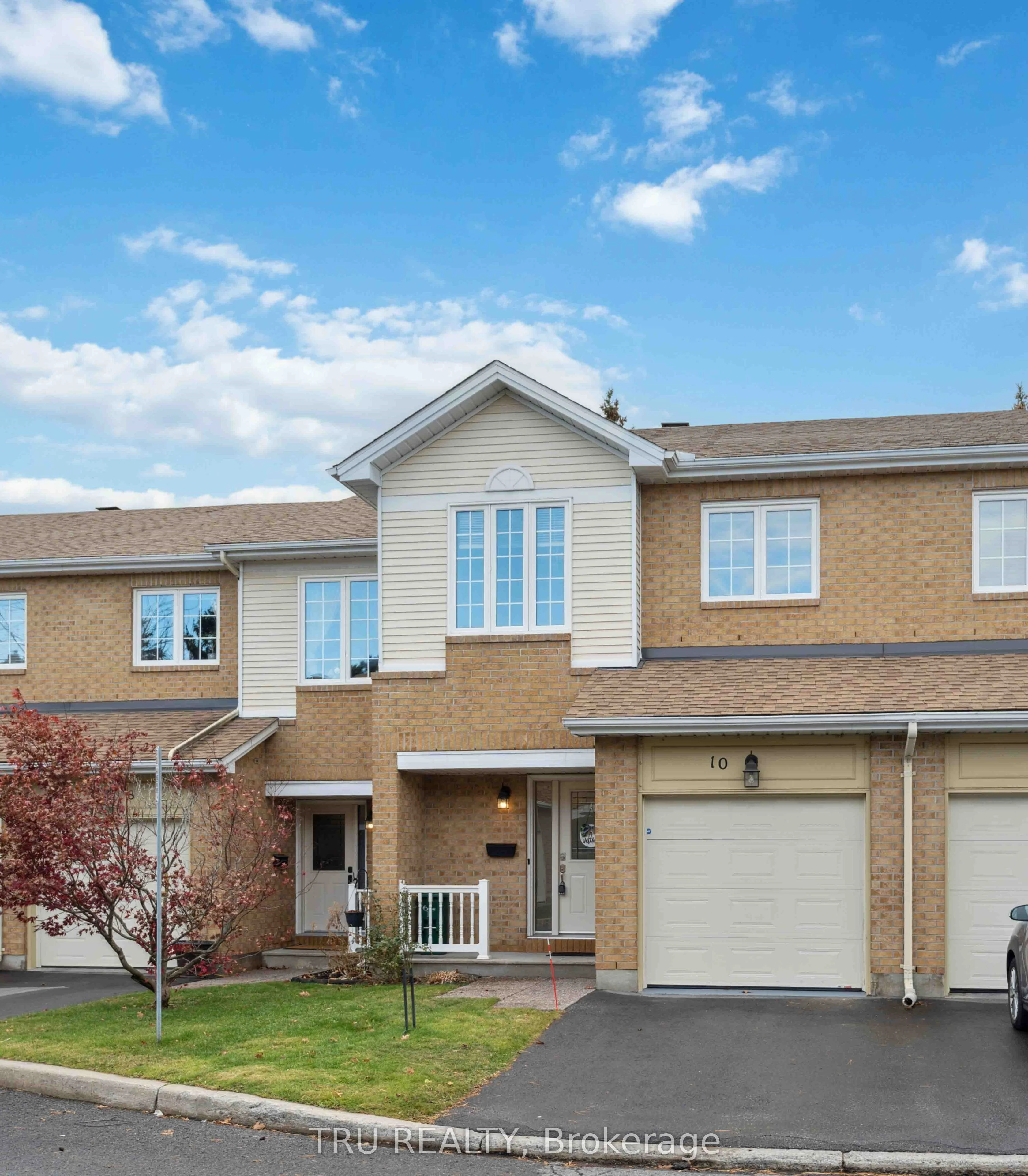 10 Stonebriar Drive, South Of Baseline To Knoxdale, On K2g 5y2