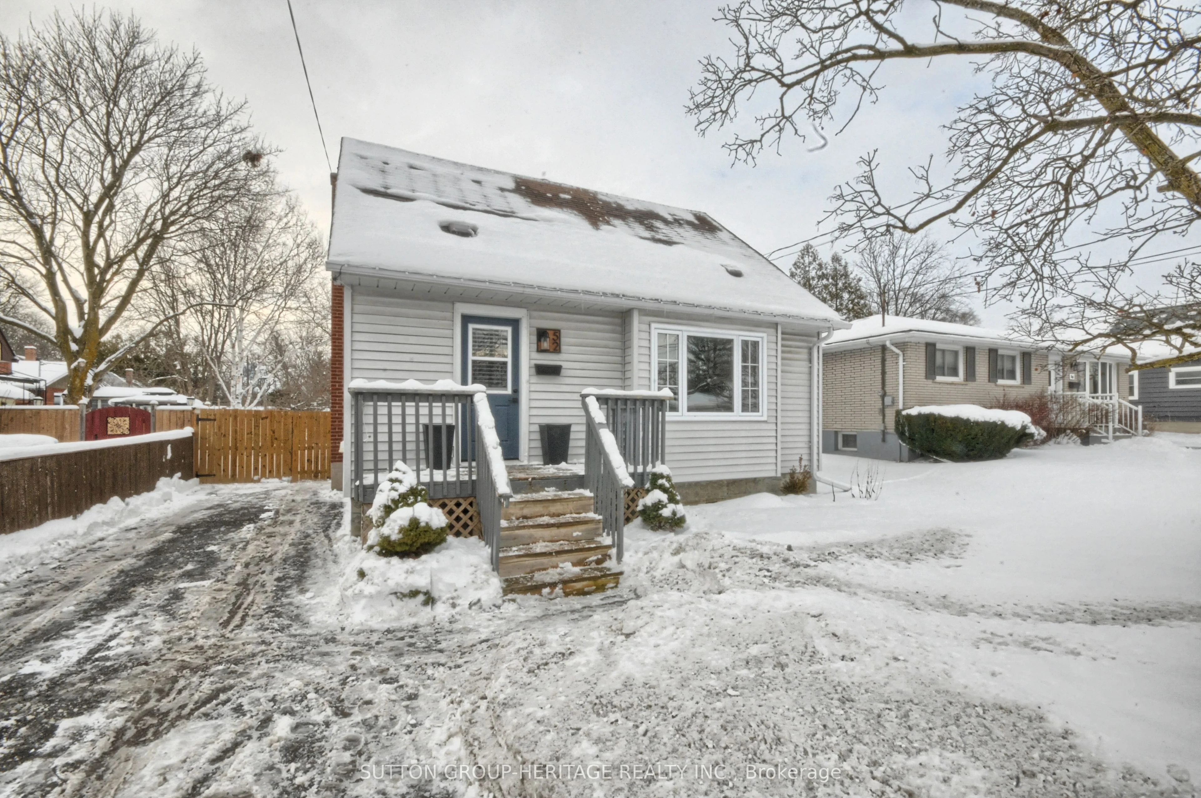 52 St David Street, Kawartha Lakes, On K9v 1n3