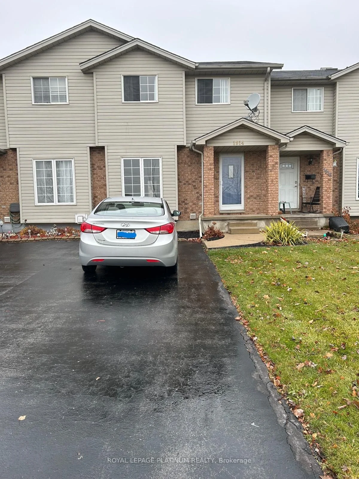 1914 Marconi Boulevard, London East, On N5v 4t5