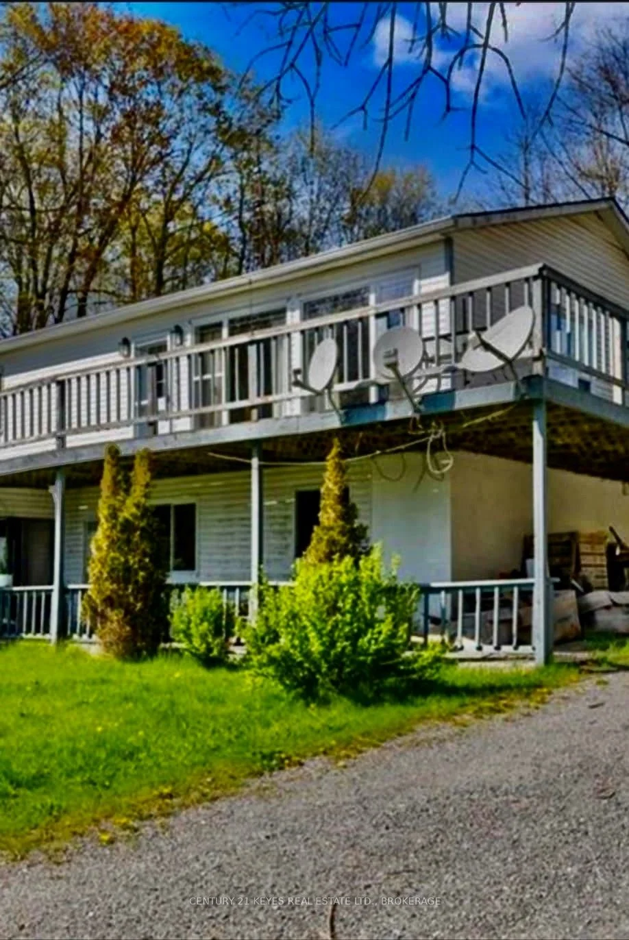 68 GANANOQUE LAKE Road, Front of Leeds & Seeleys Bay, ON K7G 2V4
