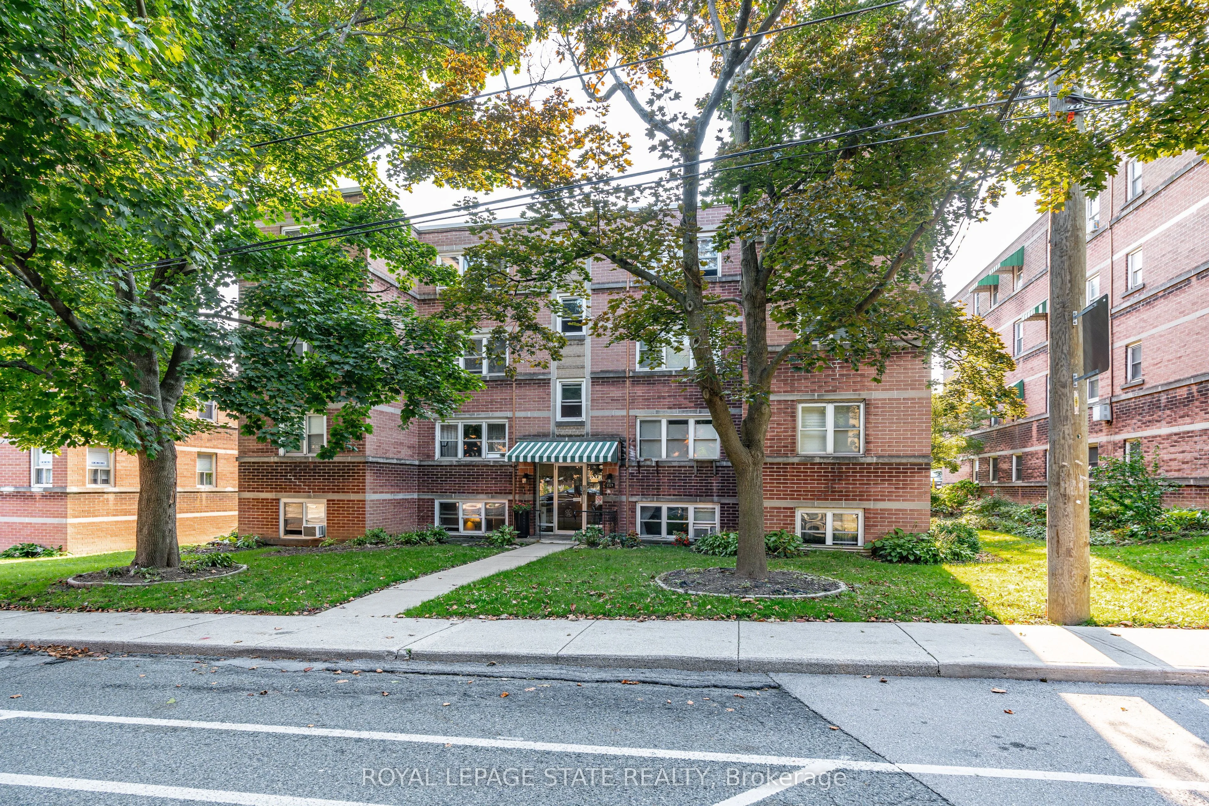 Co-op Apartment in Hamilton