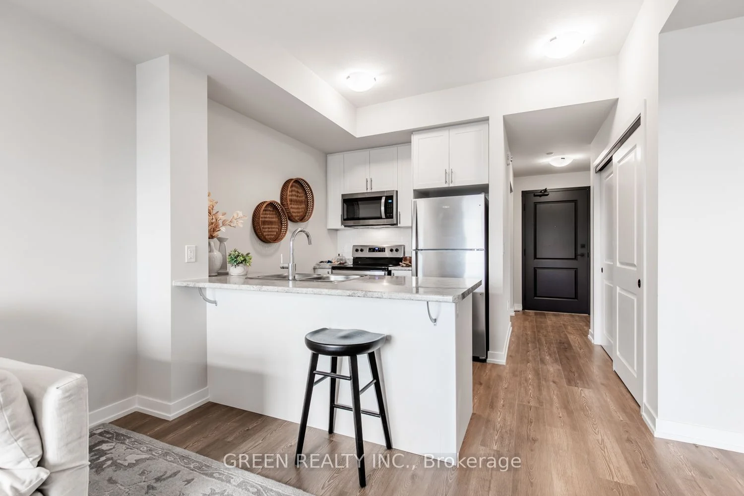 Condo Apartment in Hamilton