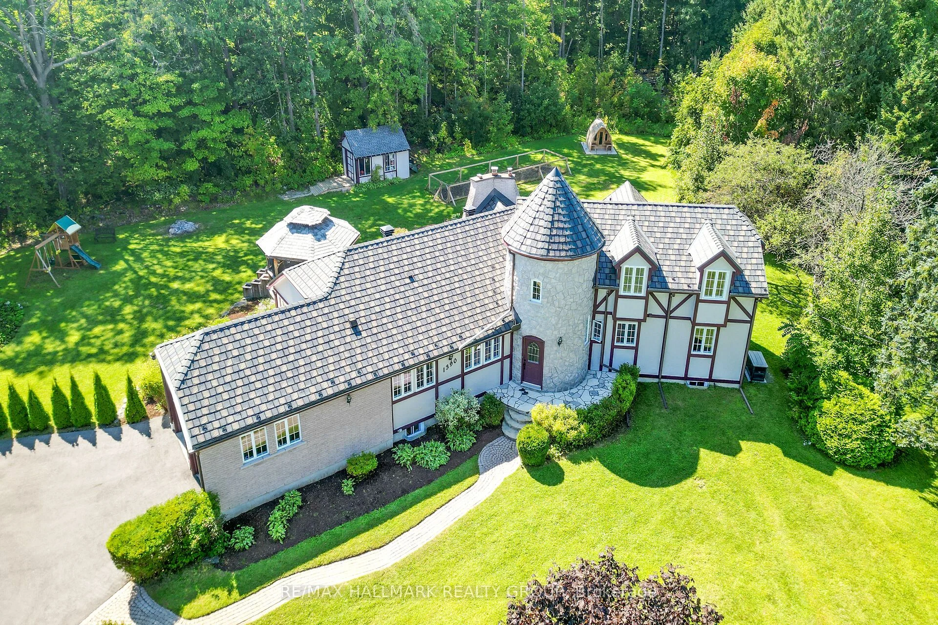 Detached in Orleans - Cumberland and Area