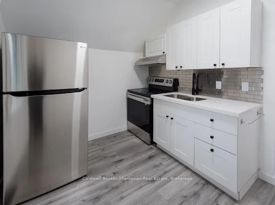 5 Mary Street W 3, Huntsville, On P1h 1w4