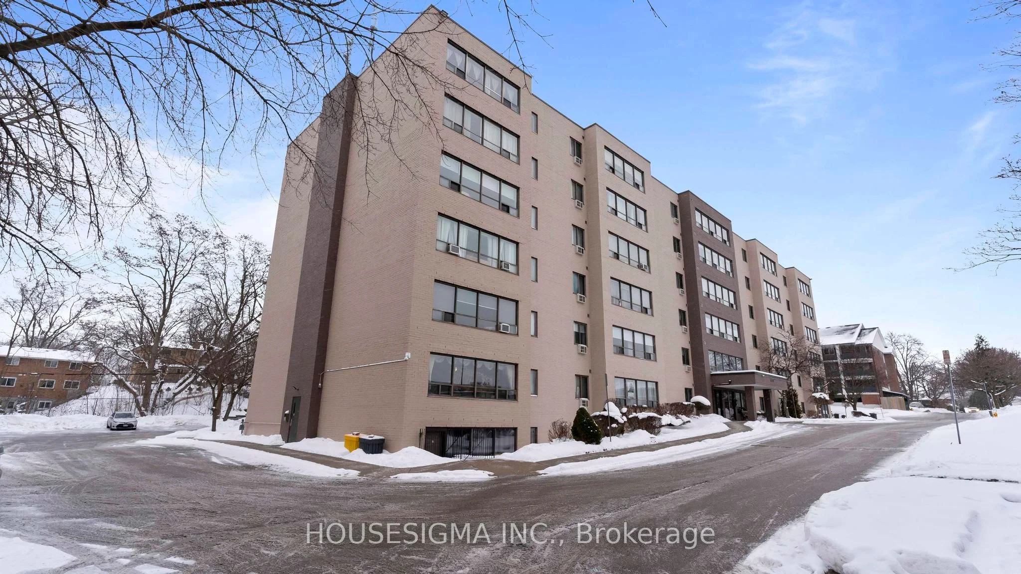 650 Cheapside Street 506, London East, On N5y 5j8
