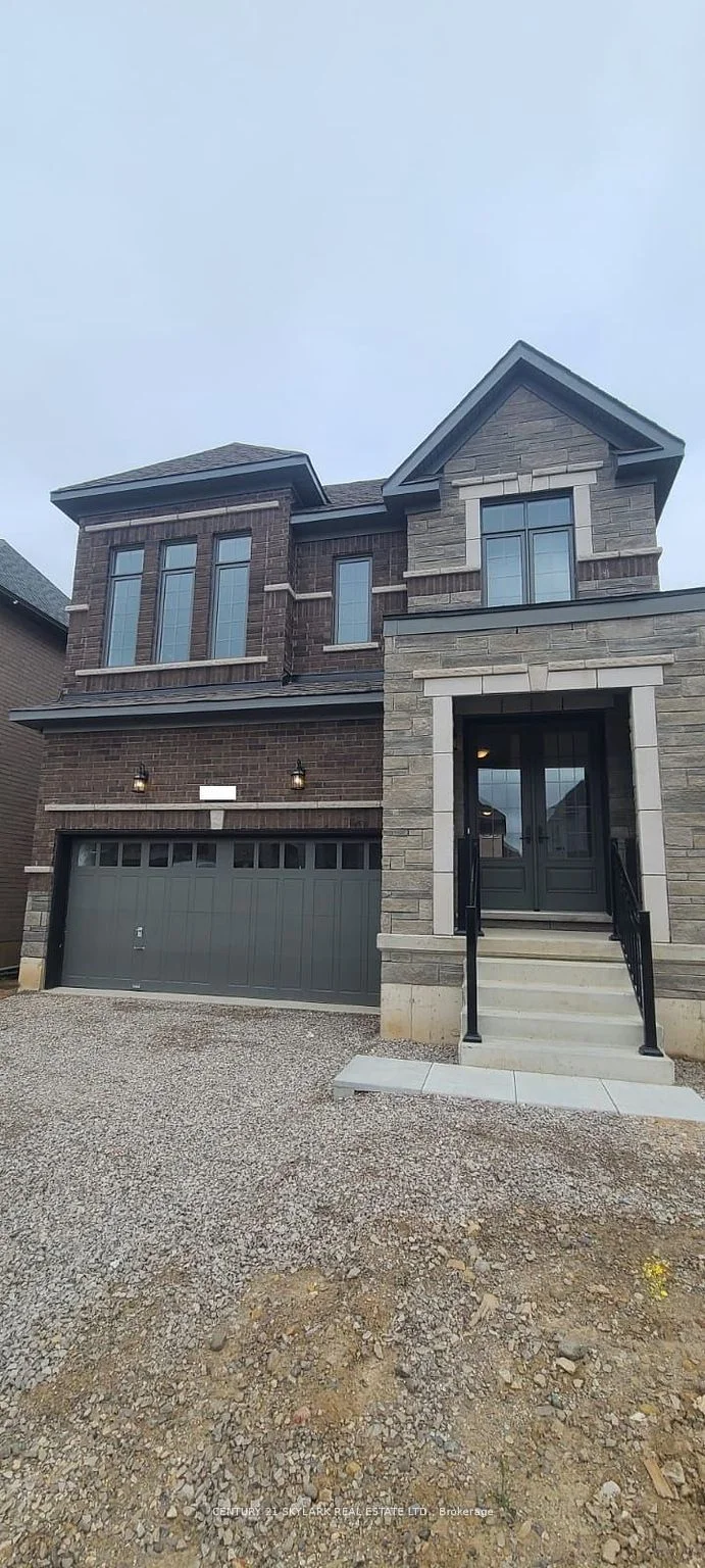 Detached in Woodstock