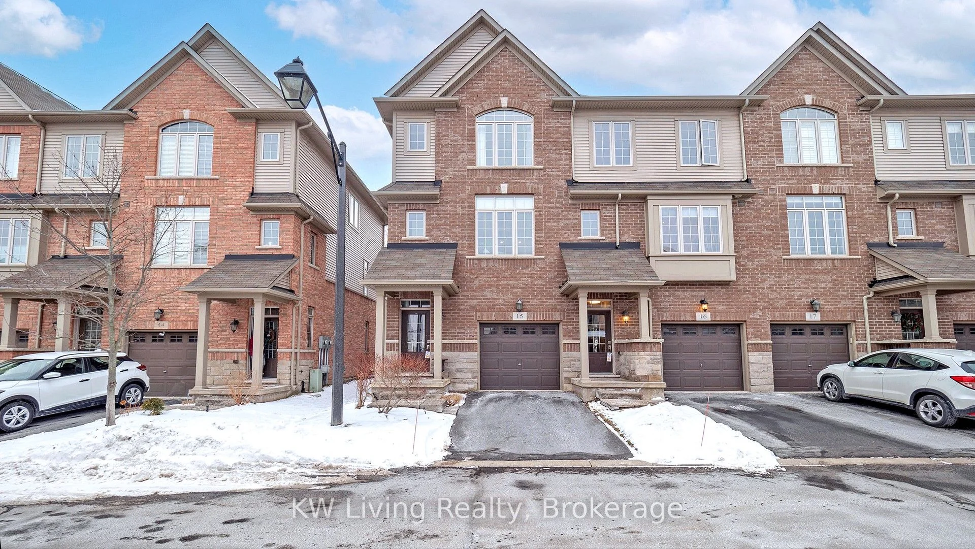 Condo Townhouse in Hamilton