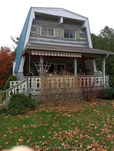 Detached in Mulmur