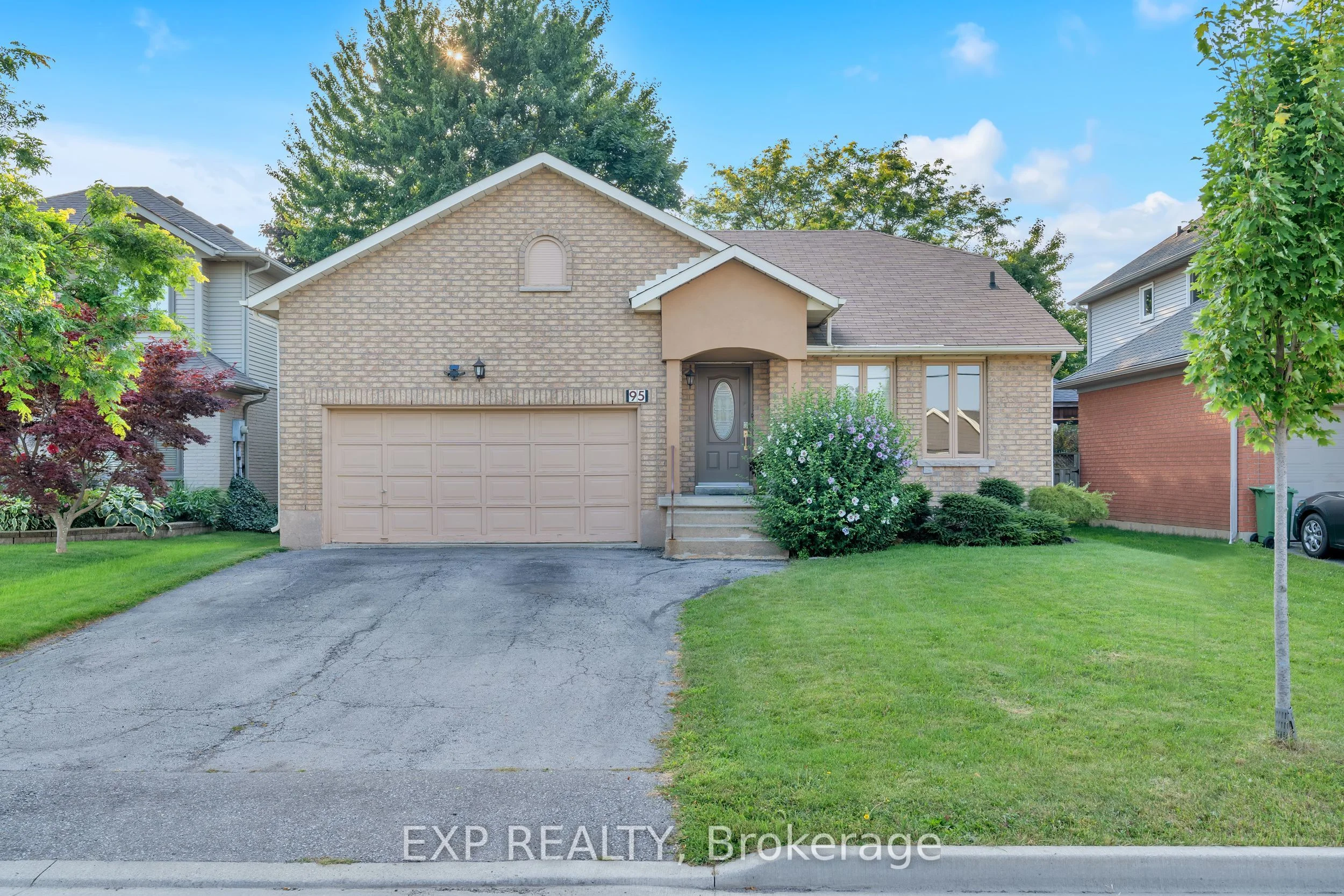 Detached in Hamilton