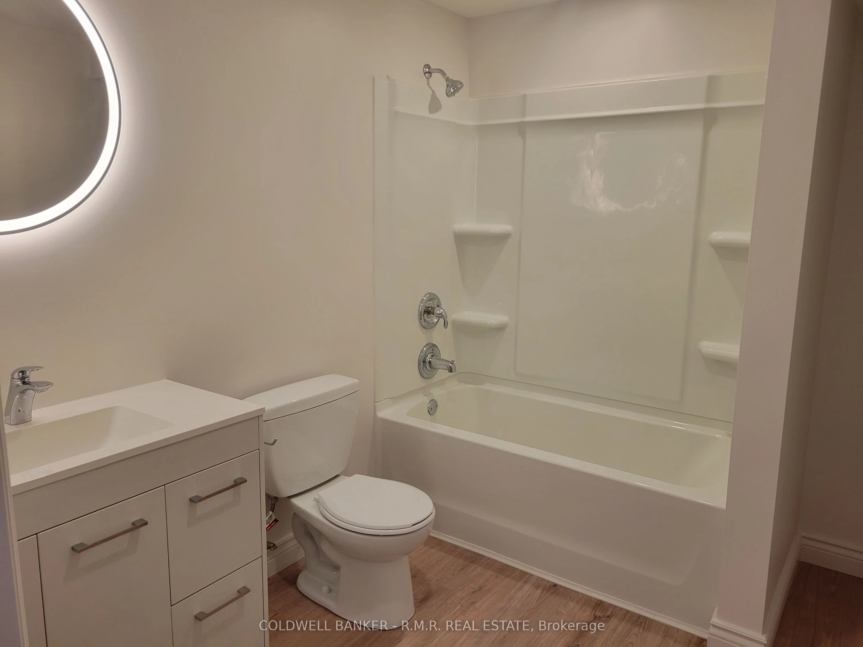 5 Mavety Court Lower, Belleville, ON K8N 0M2