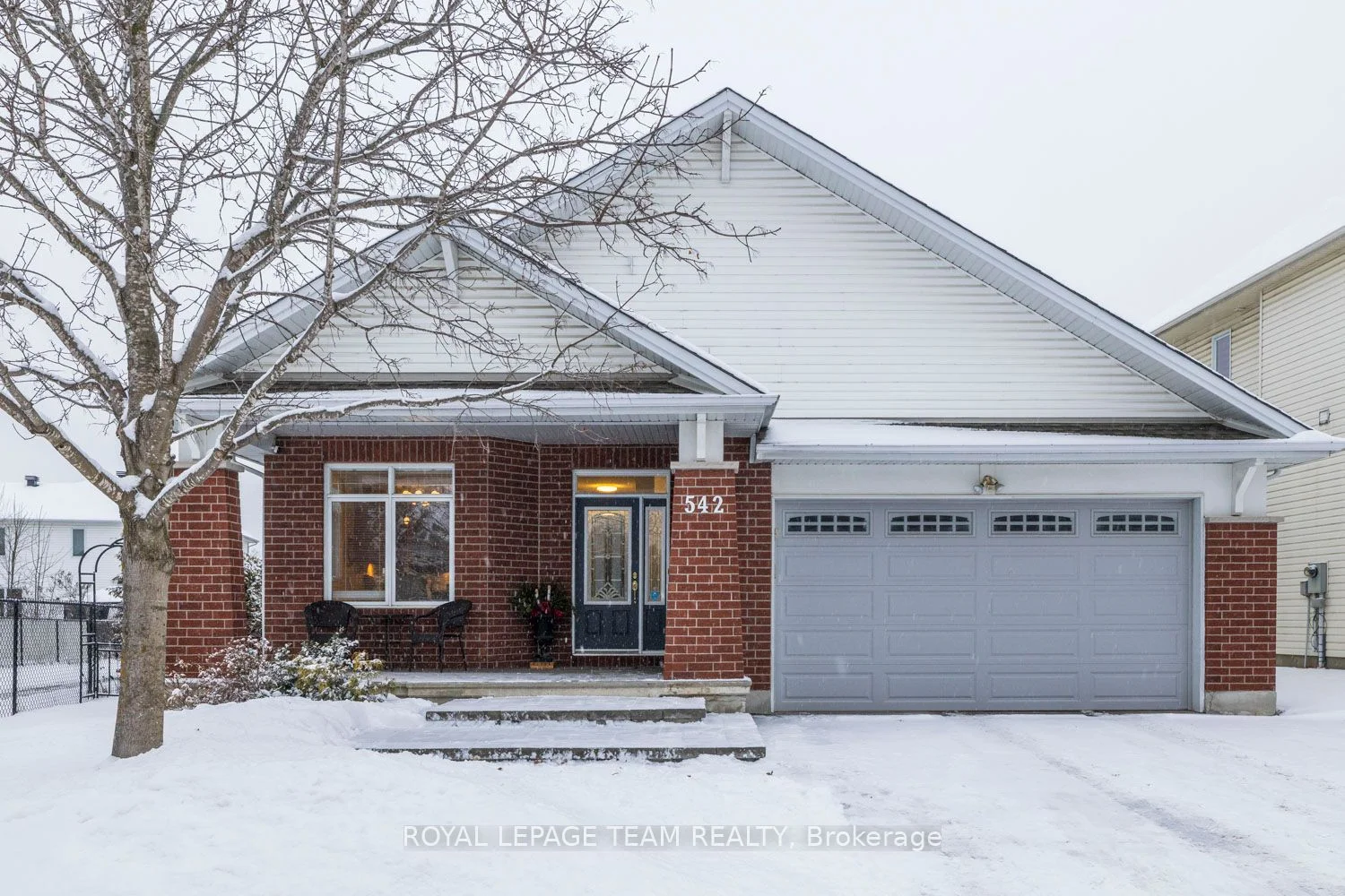 Detached in Blossom Park - Airport and Area