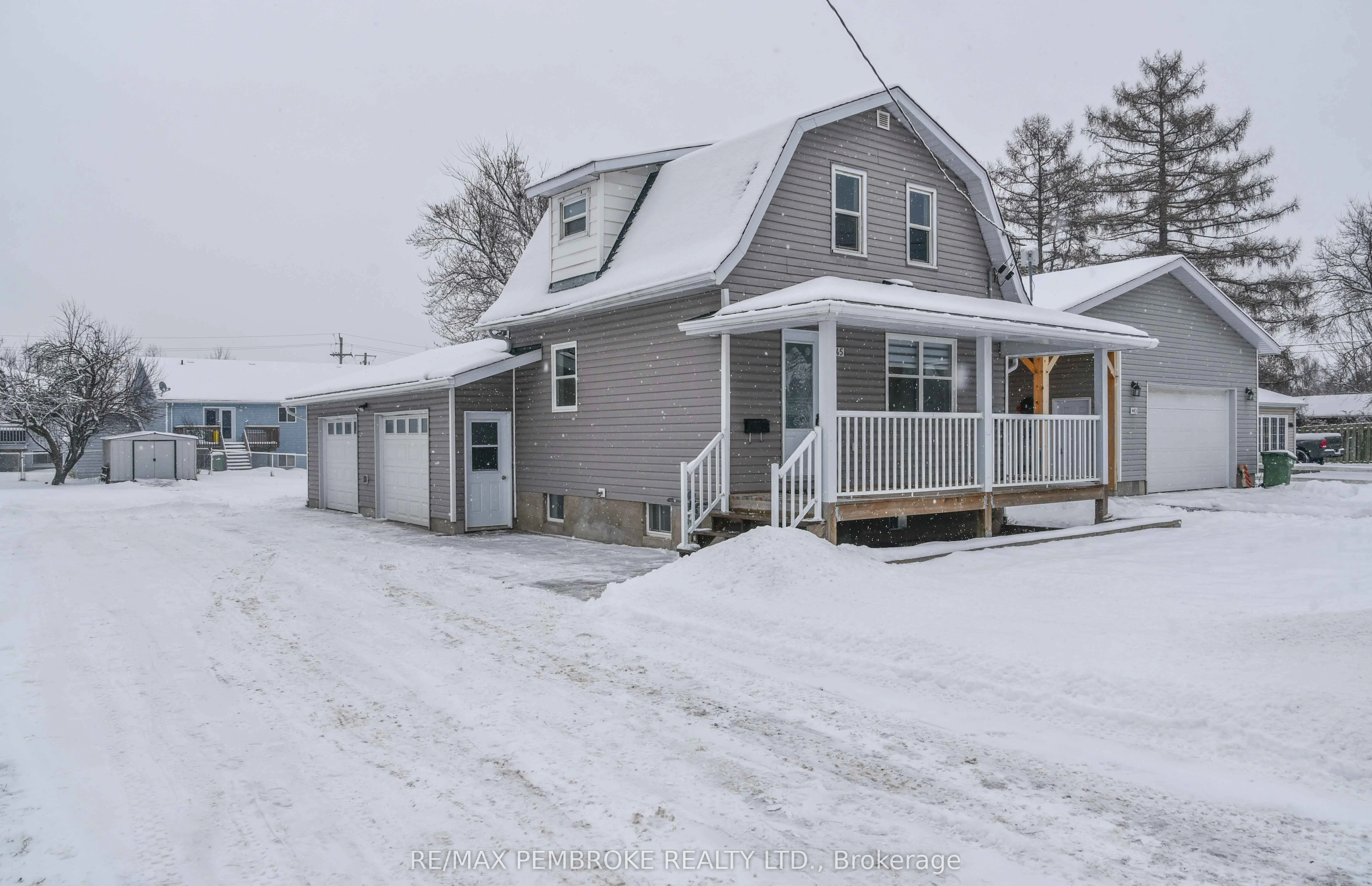 Detached in Pembroke