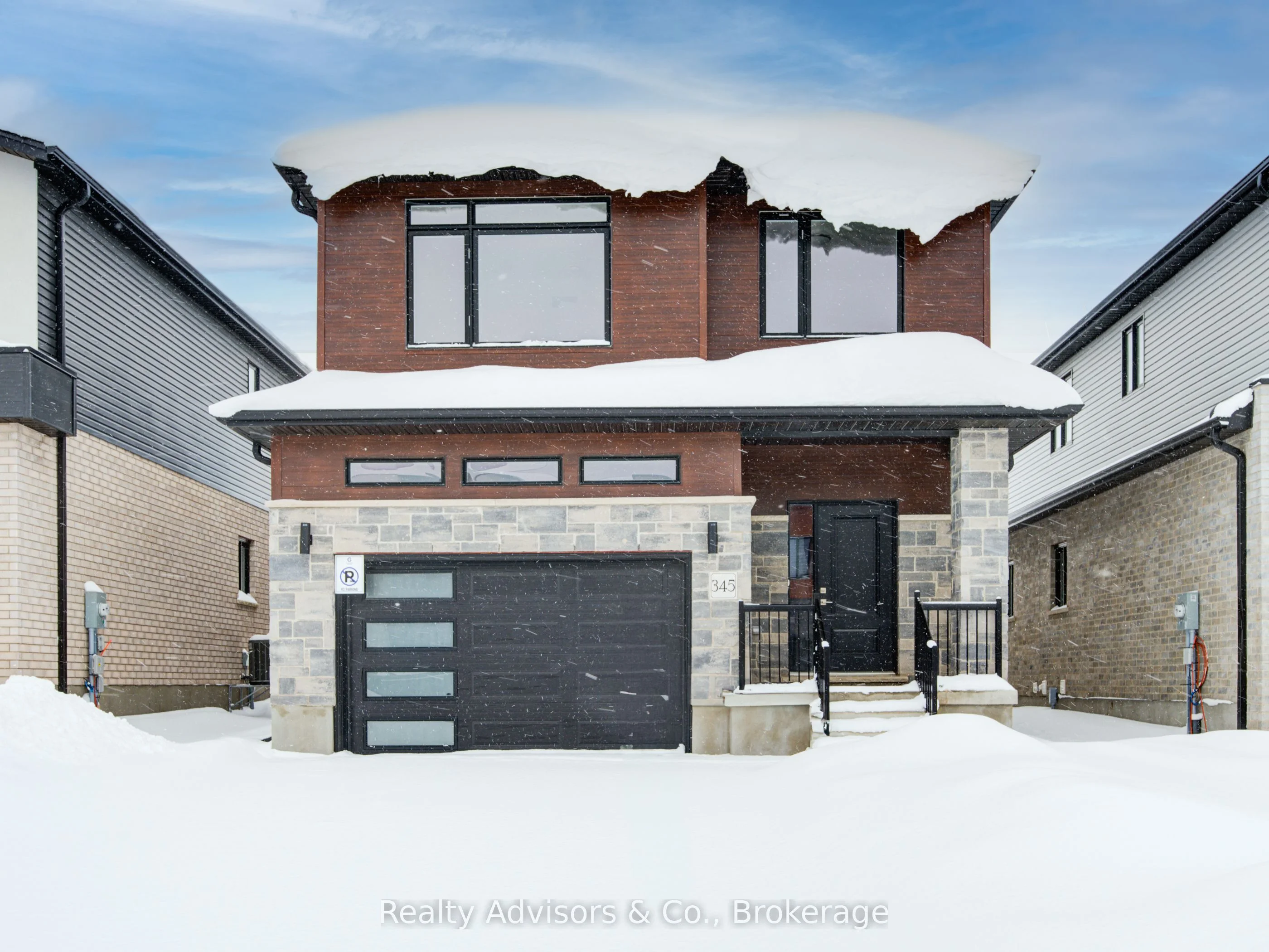 Detached in Stratford