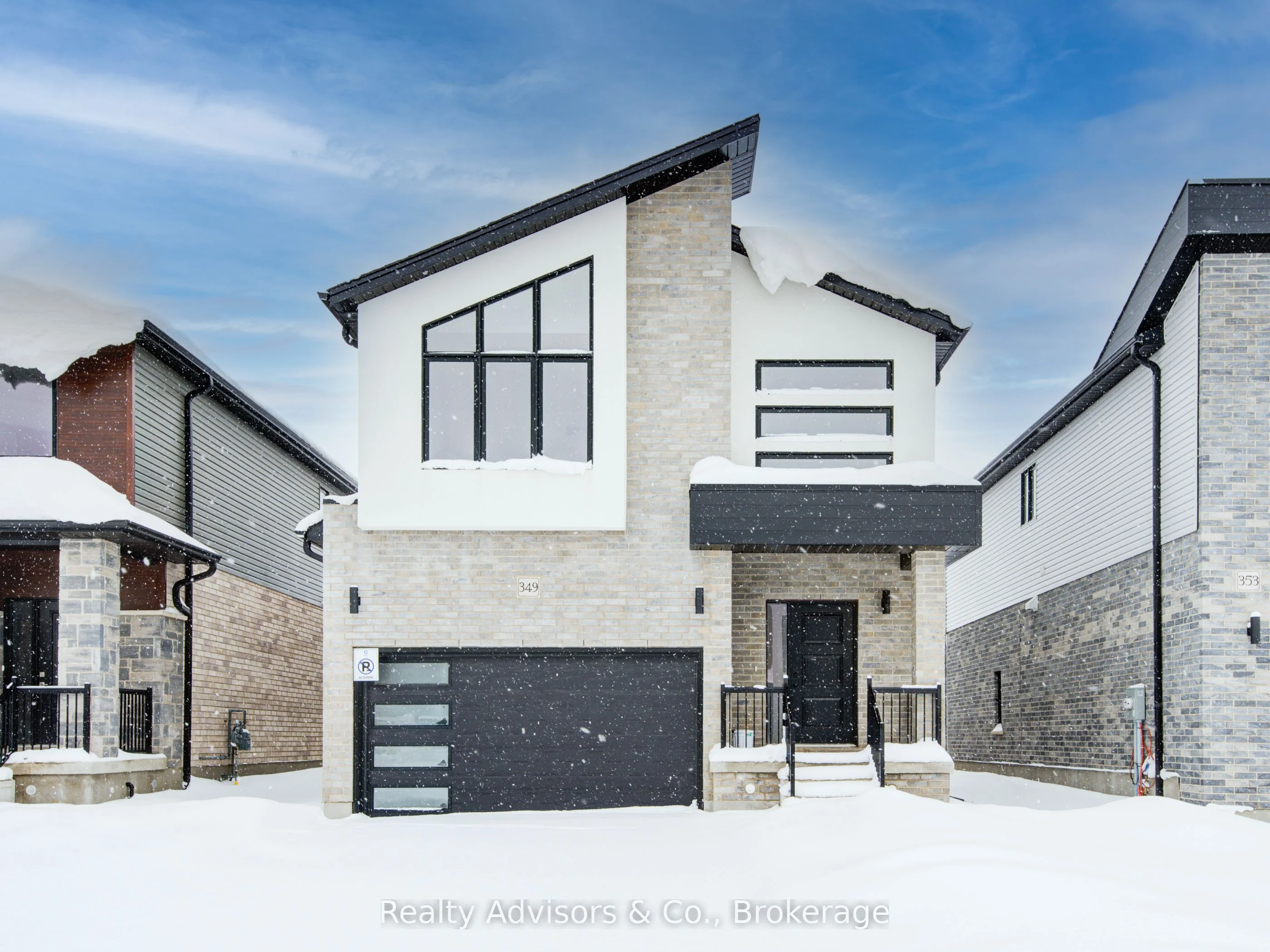 Detached in Stratford