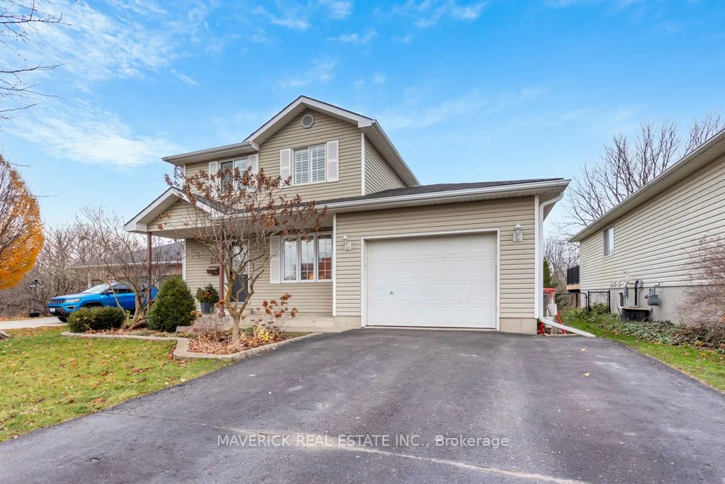Detached in Ingersoll