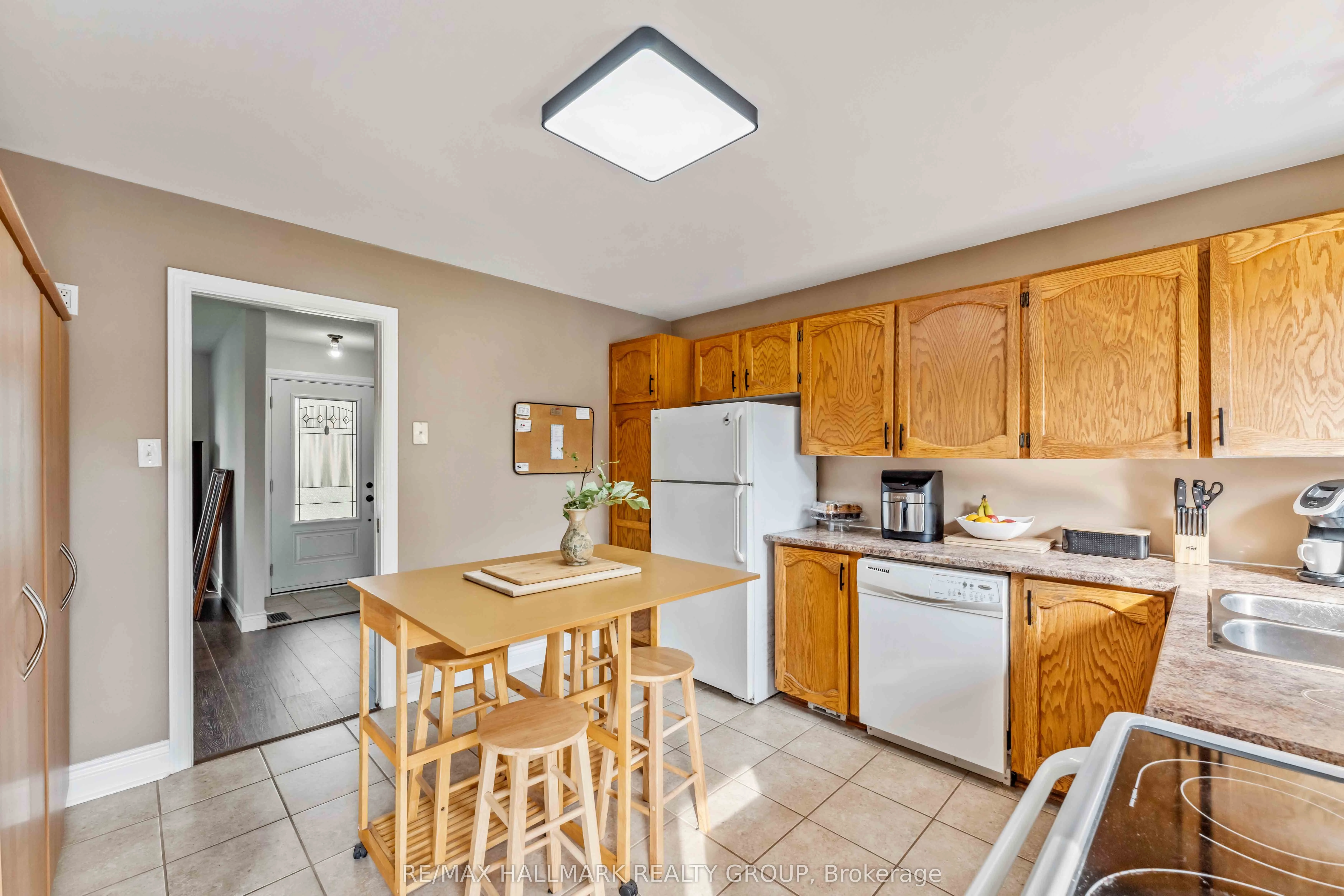26 Fortune Street, Stittsville - Munster - Richmond, ON K0A 2Z0