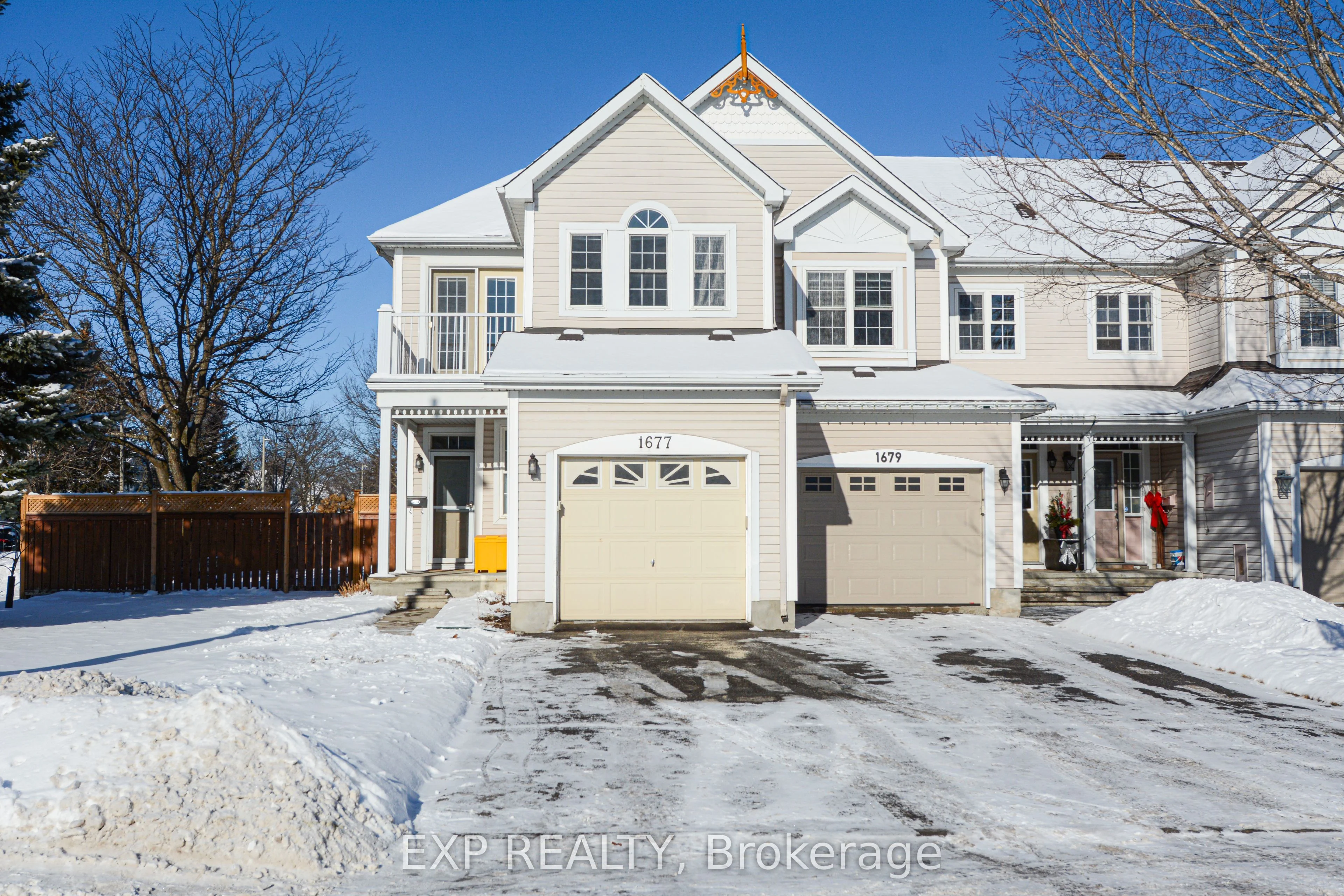 Att/Row/Townhouse in Orleans - Cumberland and Area
