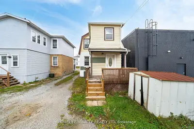 Detached in Welland