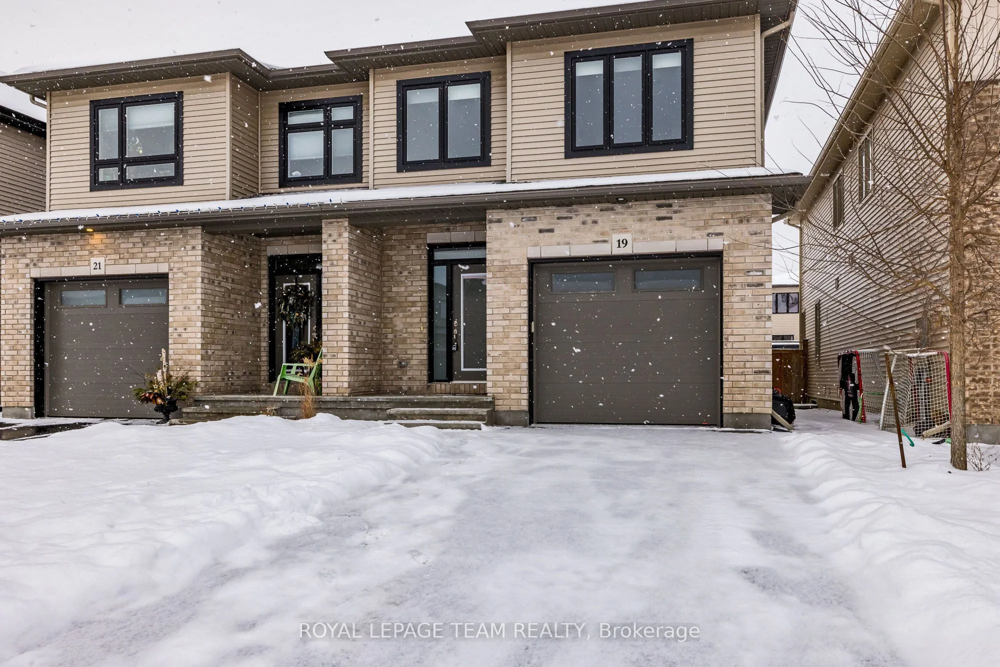 19 Berryman Street, Carleton Place, On K7c 0h5