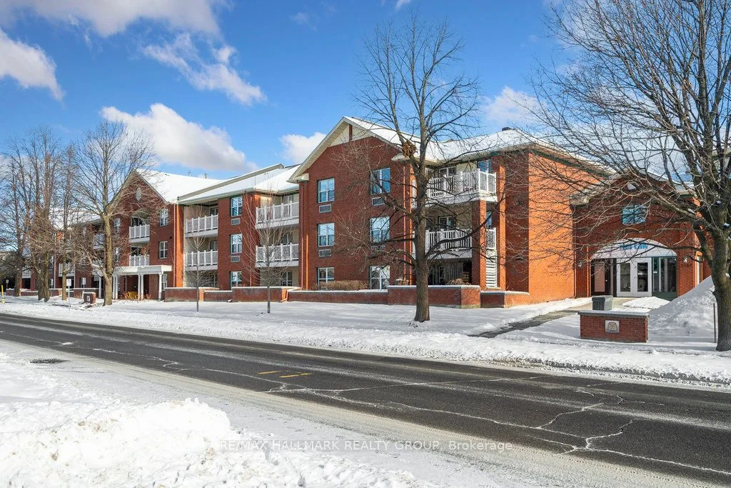 1099 Cadboro Road E 208, Cyrville - Carson Grove - Pineview, On K1j 9k4