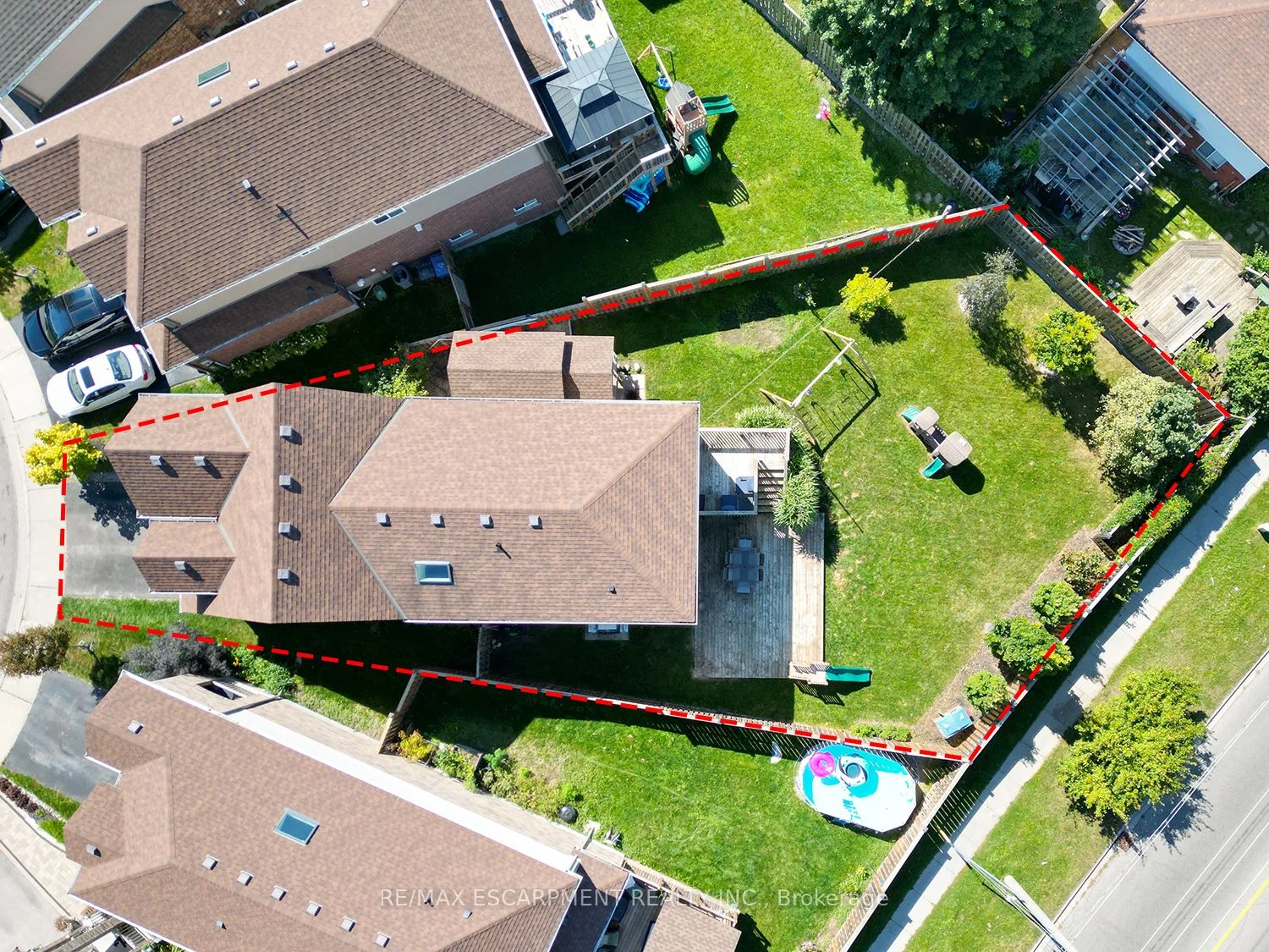 8 Oakes Court, Guelph, On N1e 0j6