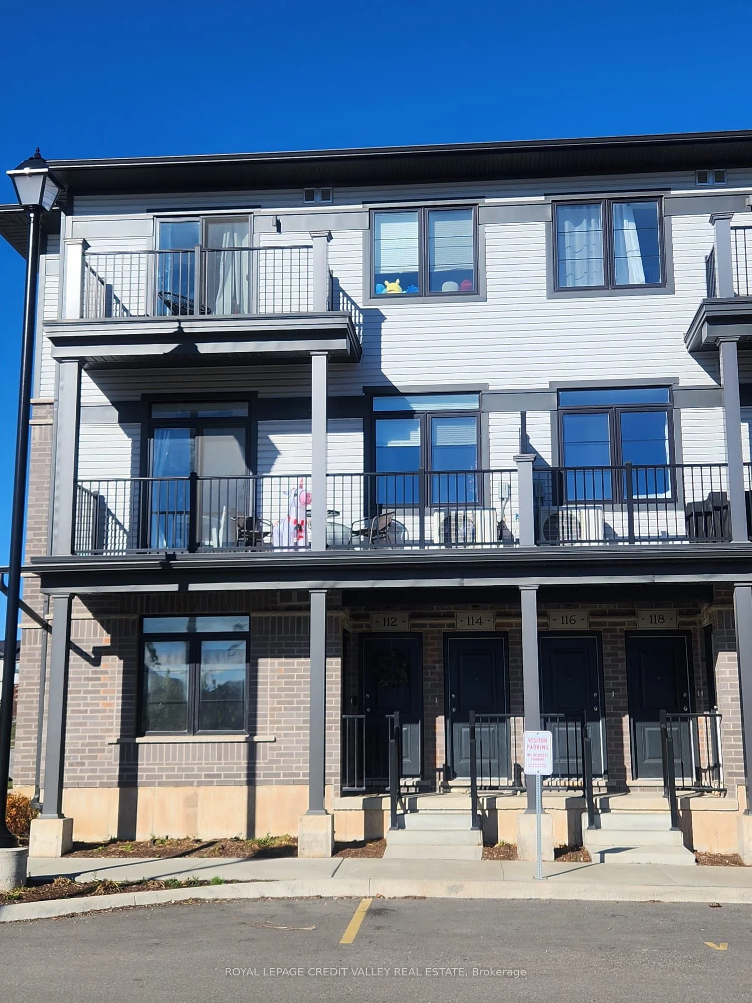 Att/Row/Townhouse in Kitchener