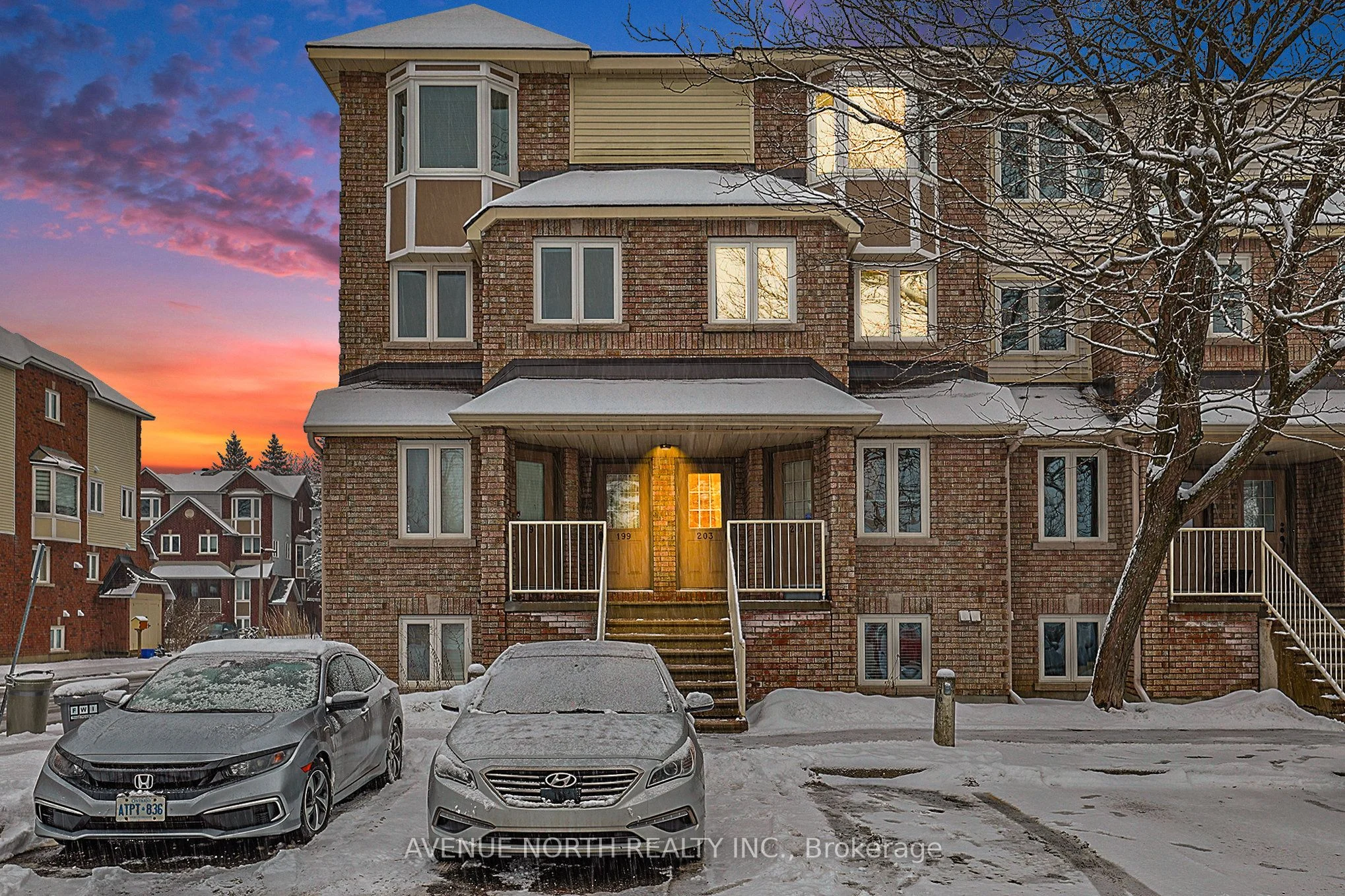 Condo Townhouse in Hunt Club - South Keys and Area