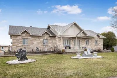 Detached in East Hawkesbury