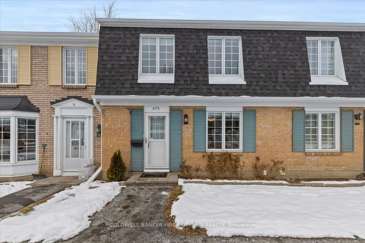Condo Townhouse in Beacon Hill North - South and Area