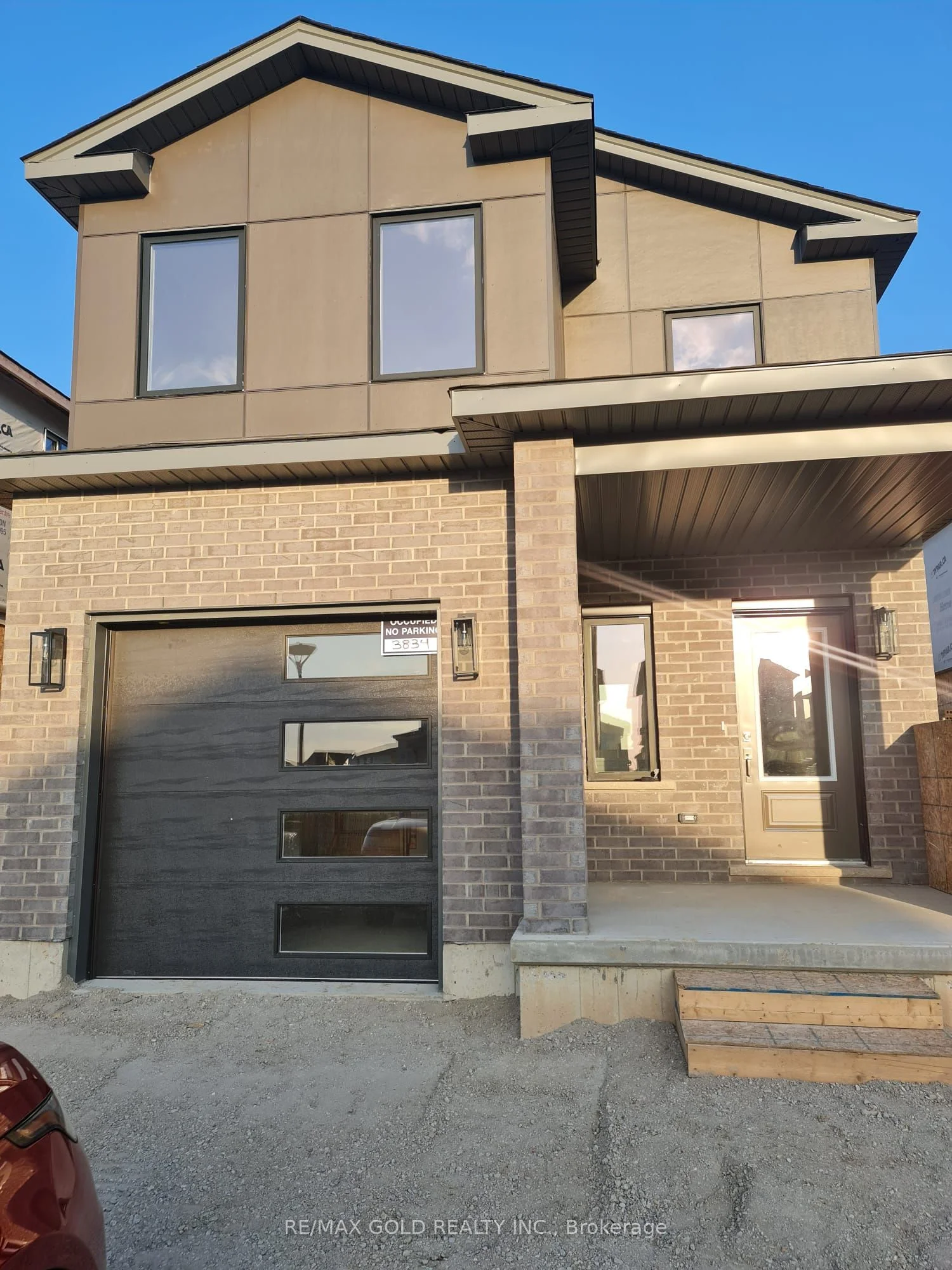 3834 Auckland Avenue, London South, On N6l 0j2