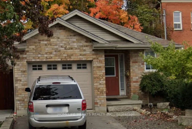593 Adelaide Street, Woodstock, On N4s 4b8
