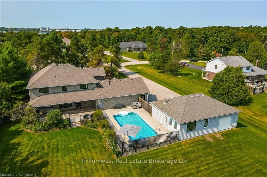 Detached in Guelph