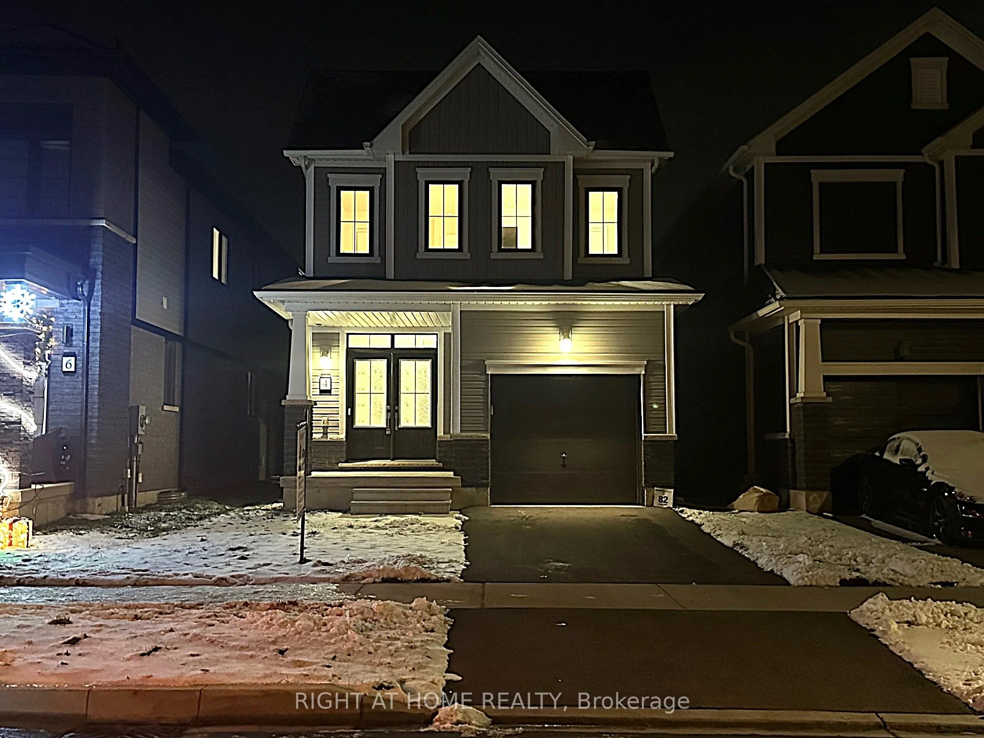 Detached in Brantford