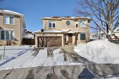 Detached in Barrhaven