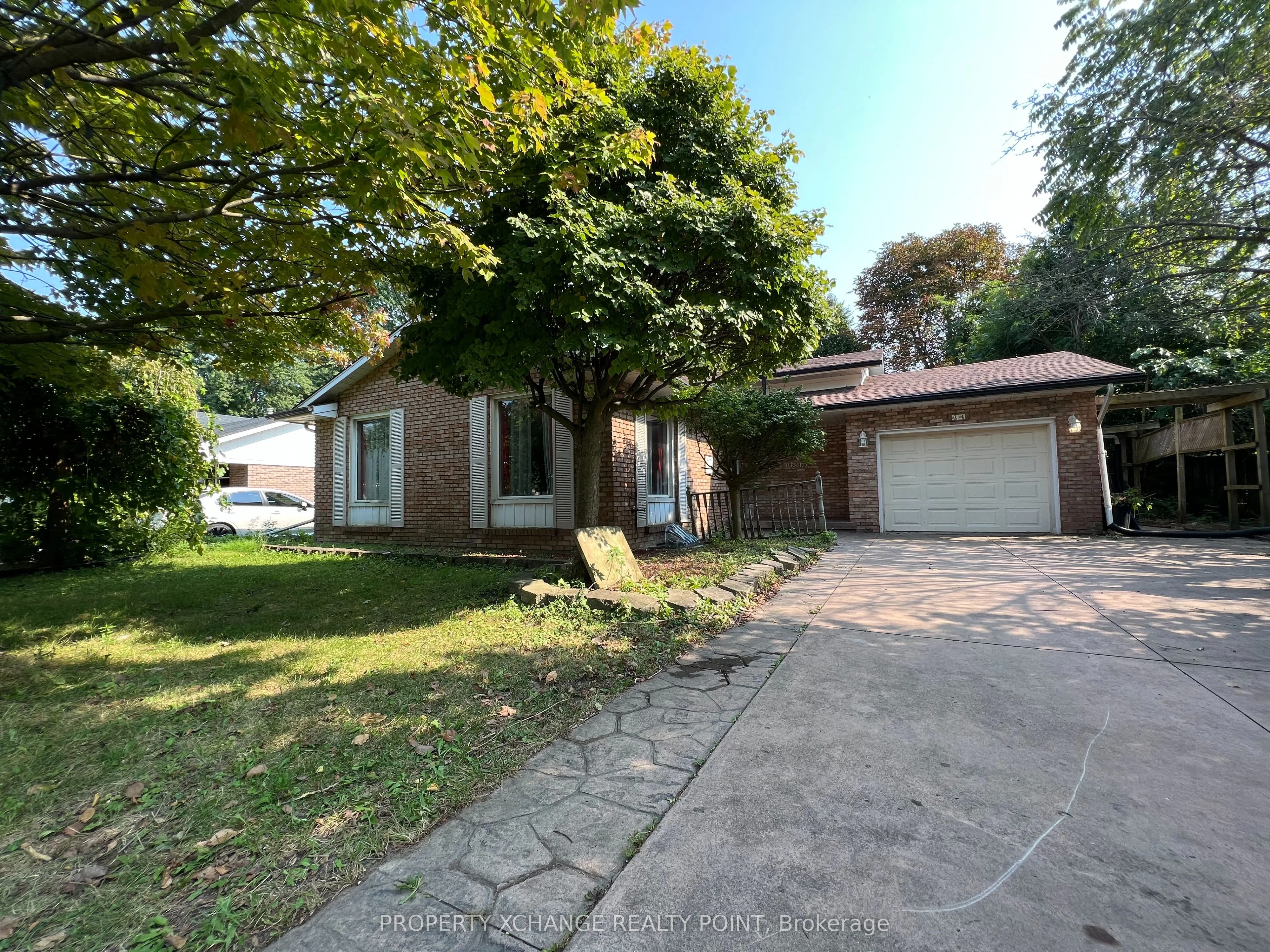 24 McGill Street, Welland, ON L3C 3L3